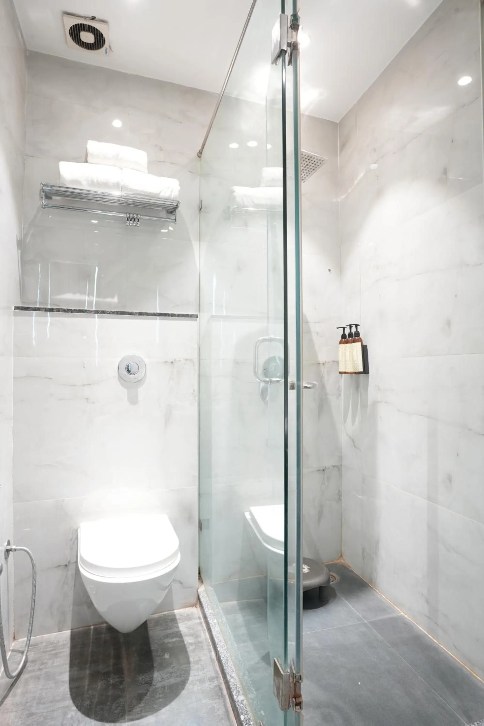 Shower in Stamps Golden Lagoon by Eight Continents - Opposite to Golden Temple