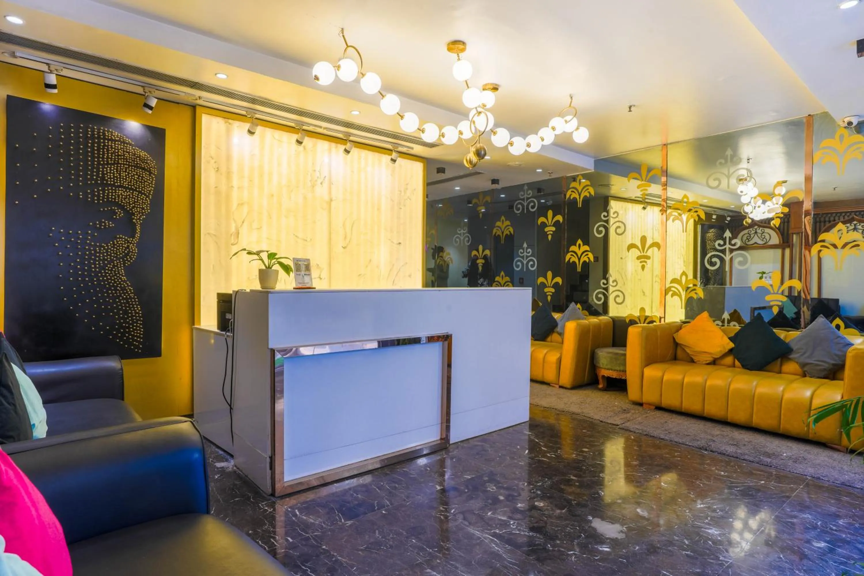 Lobby or reception in Stamps Golden Lagoon by Eight Continents - Opposite to Golden Temple