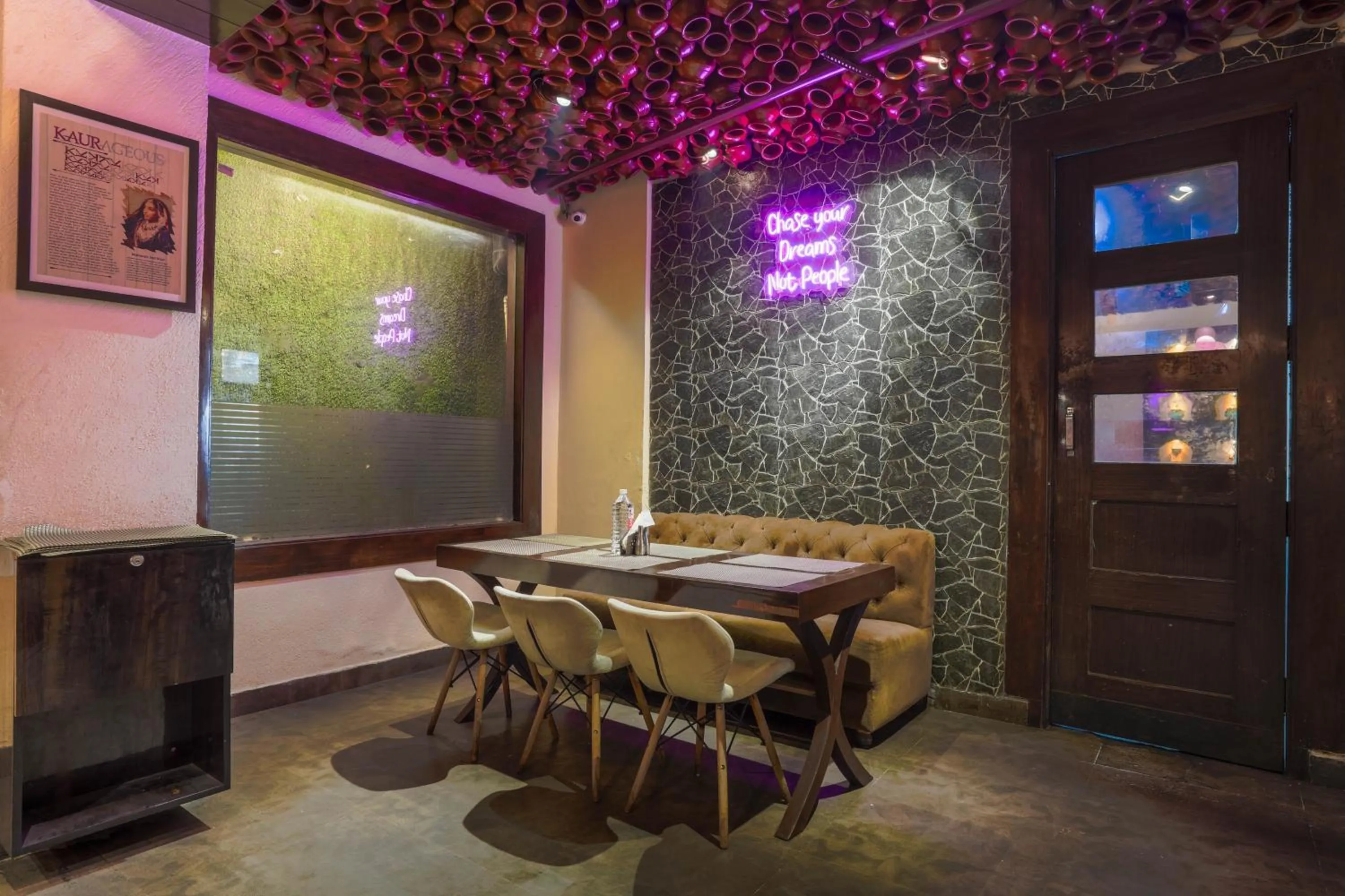 Restaurant/places to eat in Stamps Golden Lagoon by Eight Continents - Opposite to Golden Temple