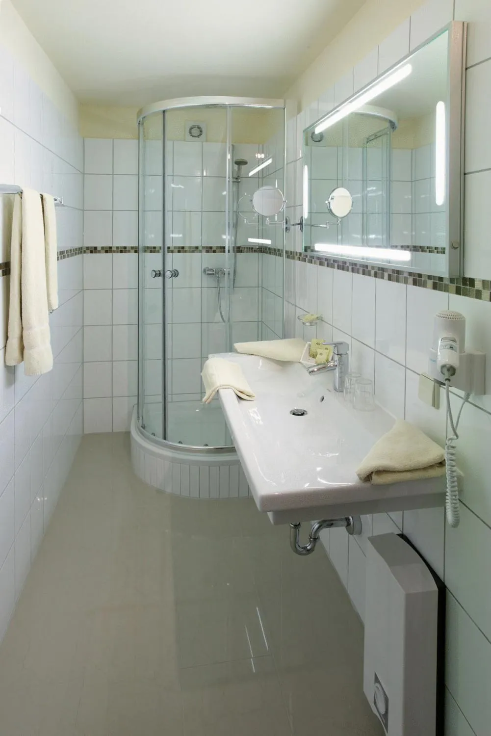 Shower in Hotel und Gästehaus Will