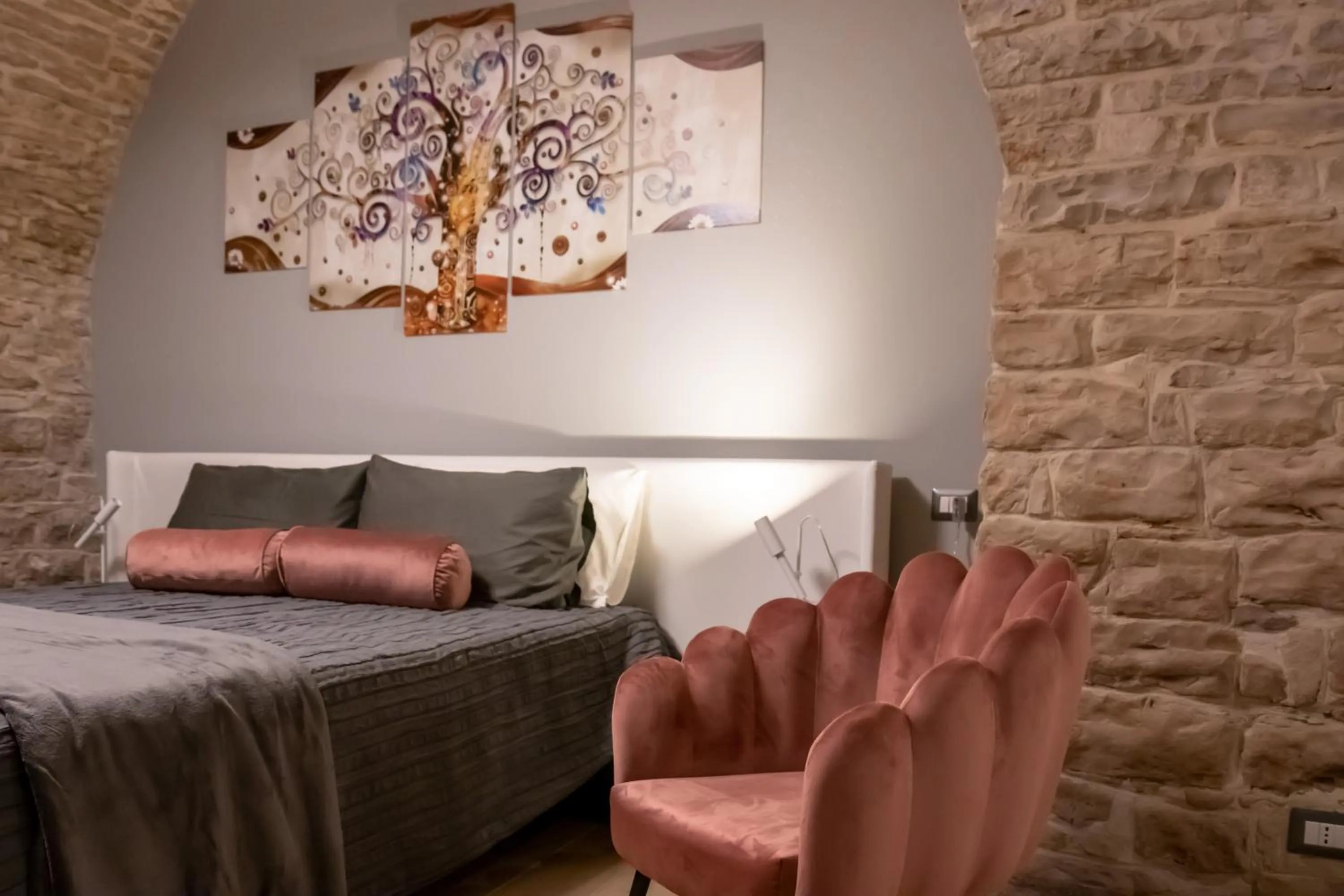 Bed in Suite 123 Luxury B&B Con Jacuzzi