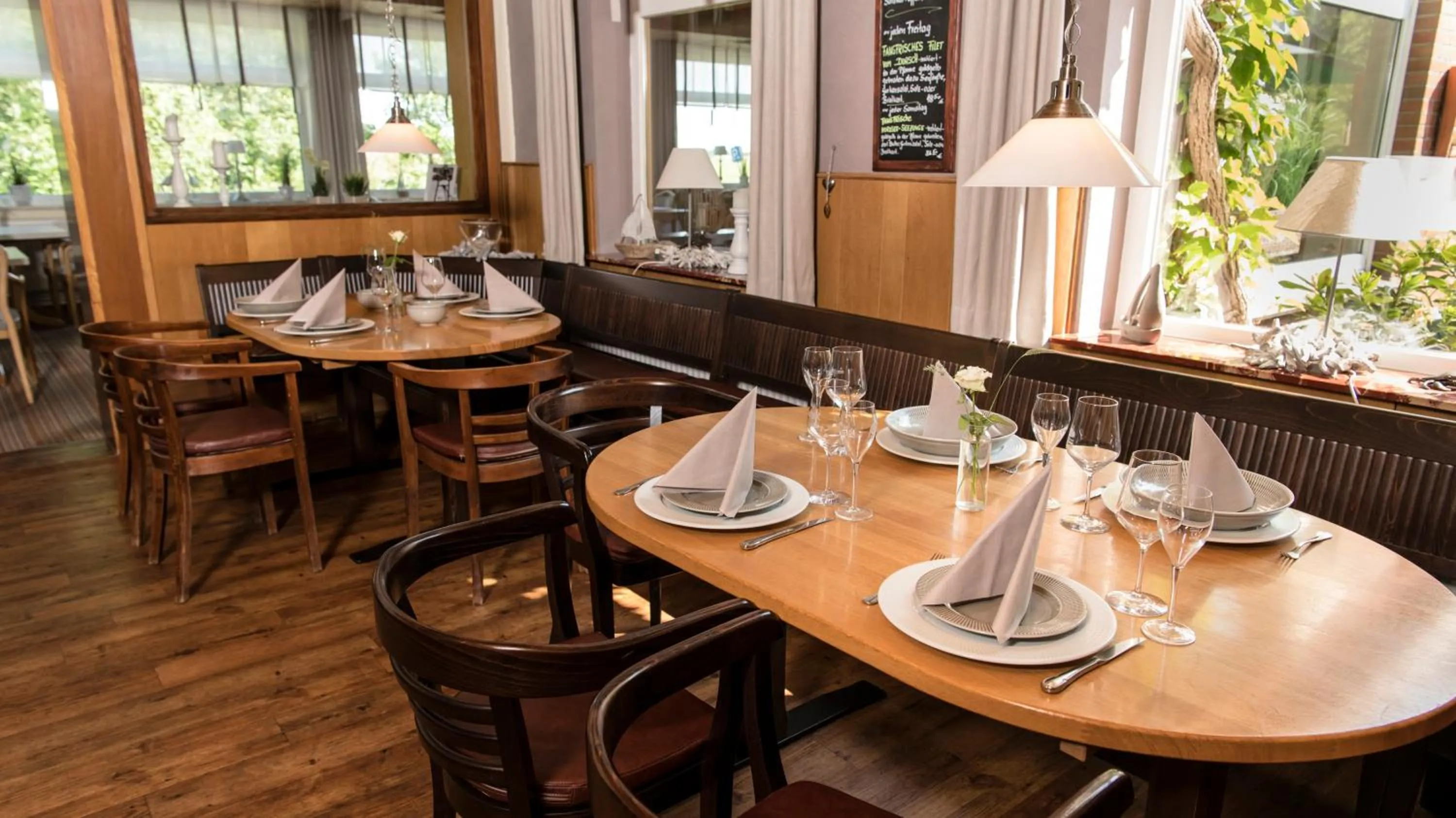 Restaurant/places to eat in Kirchspielkrug Landhotel & Restaurant