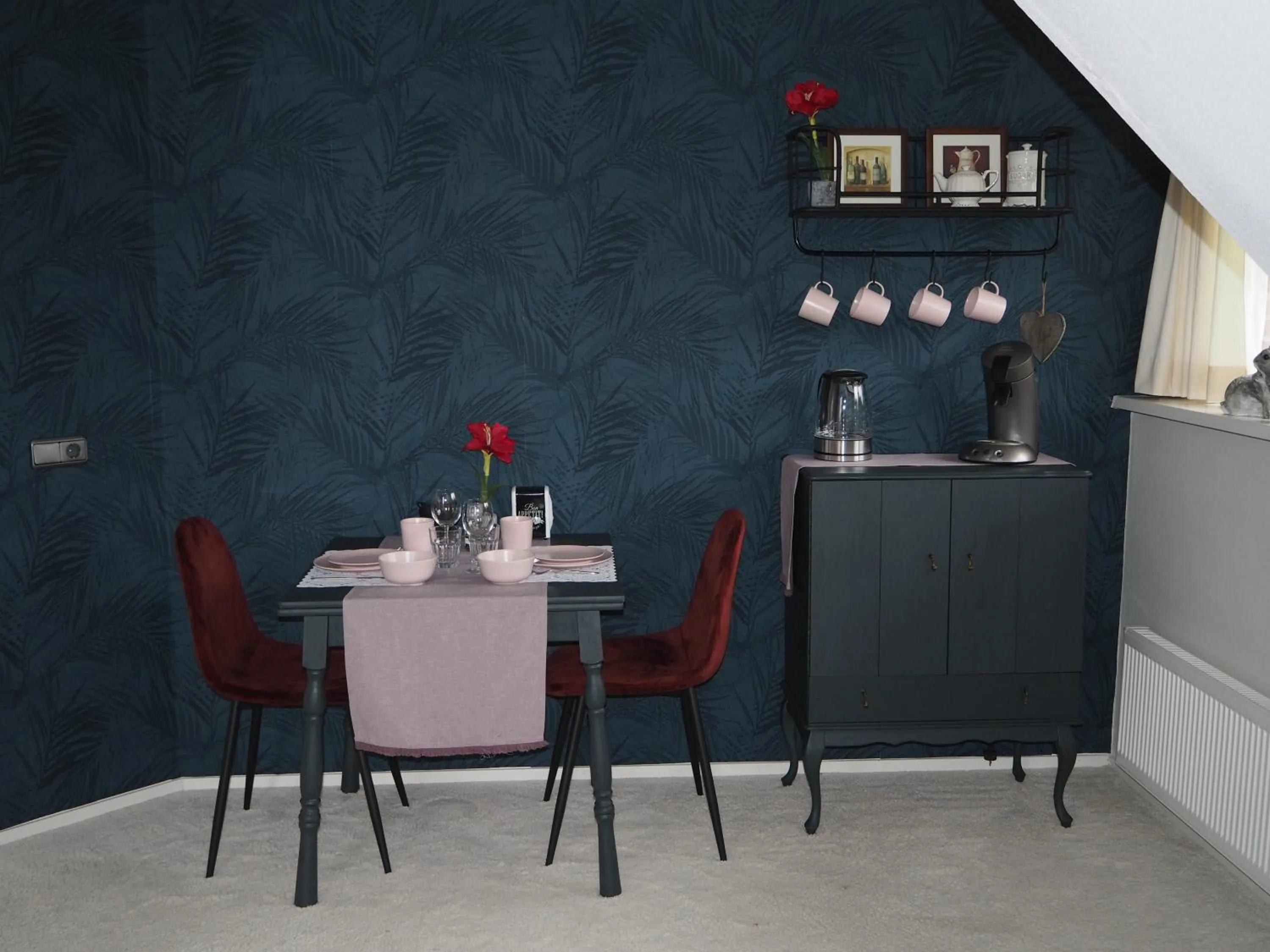 Food and drinks in Bed & Brochje Burgum