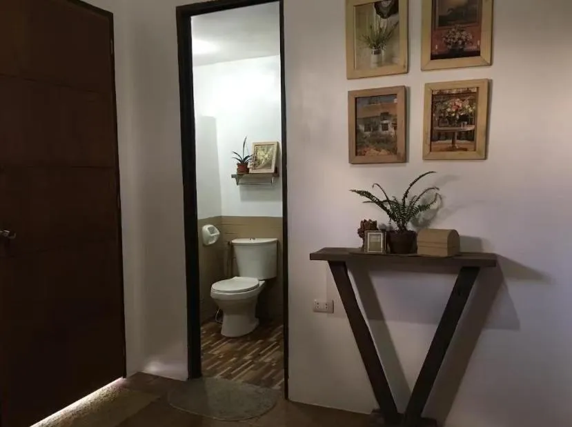 Toilet in Spacio Caliraya Bed & Breakfast