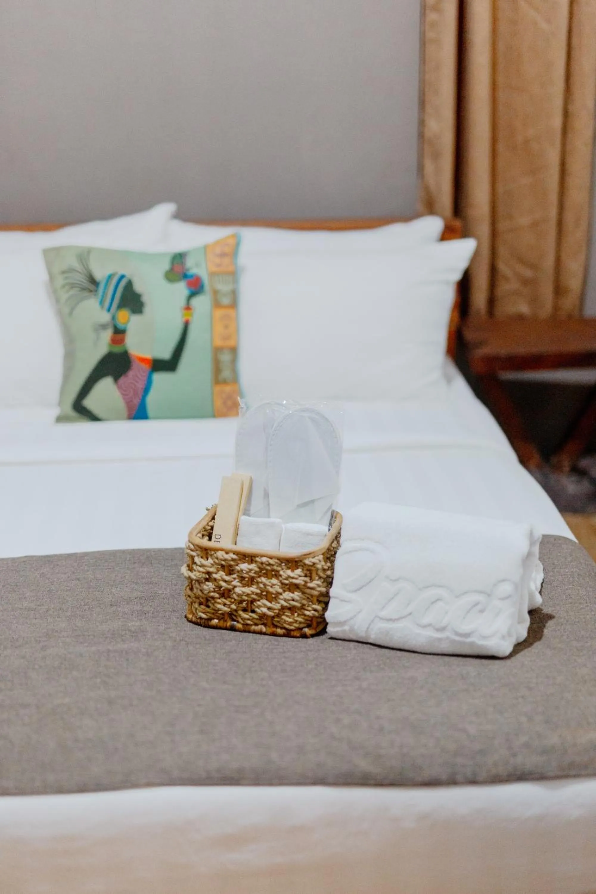 Bed in Spacio Caliraya Bed & Breakfast