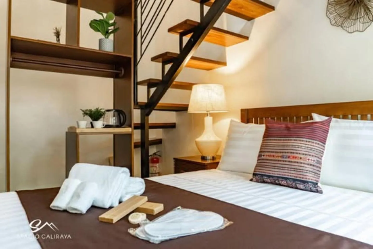 Bed in Spacio Caliraya Bed & Breakfast