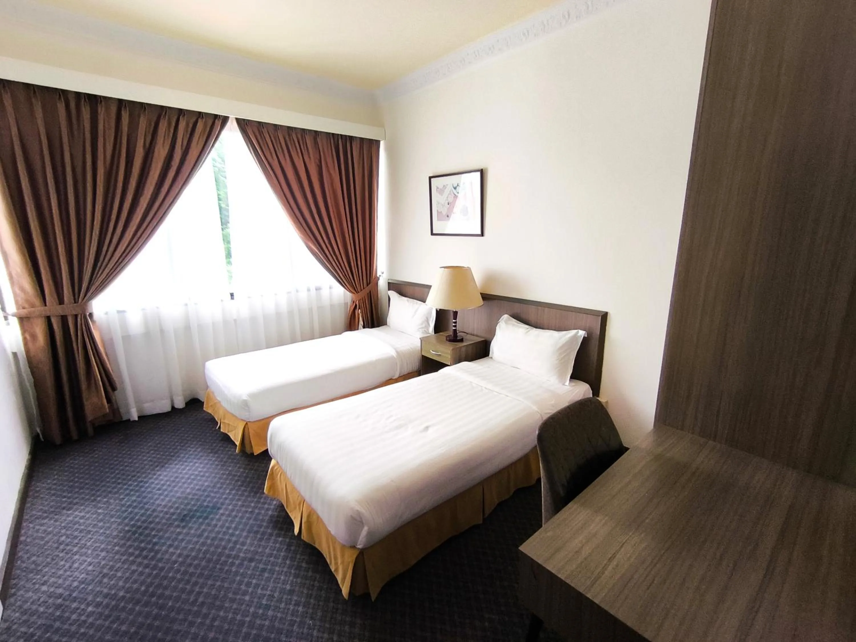 Bedroom, Bed in Jubilee Hotel