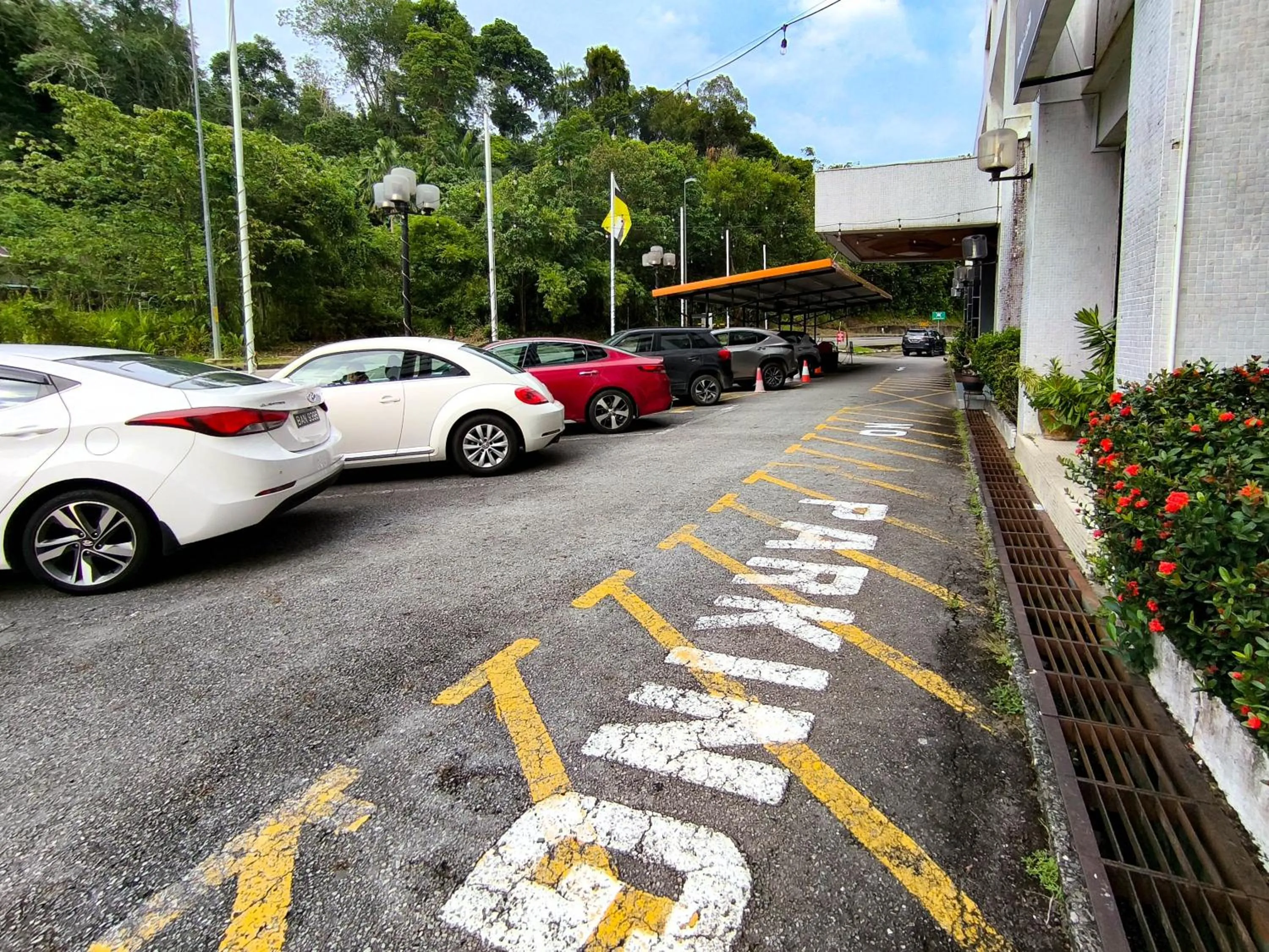 Parking in Jubilee Hotel