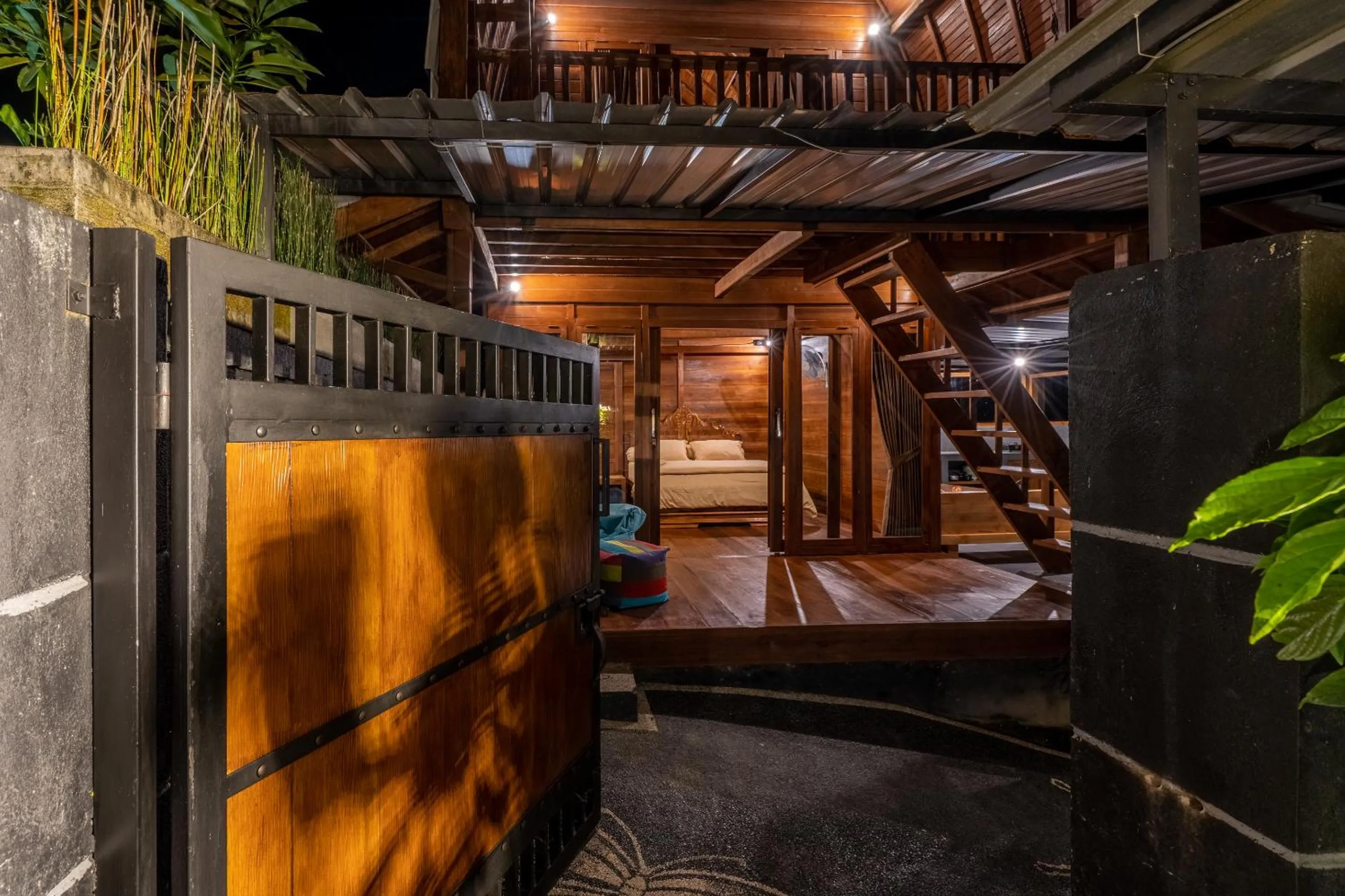 Facade/entrance in Pondok Carik Villa Manggis