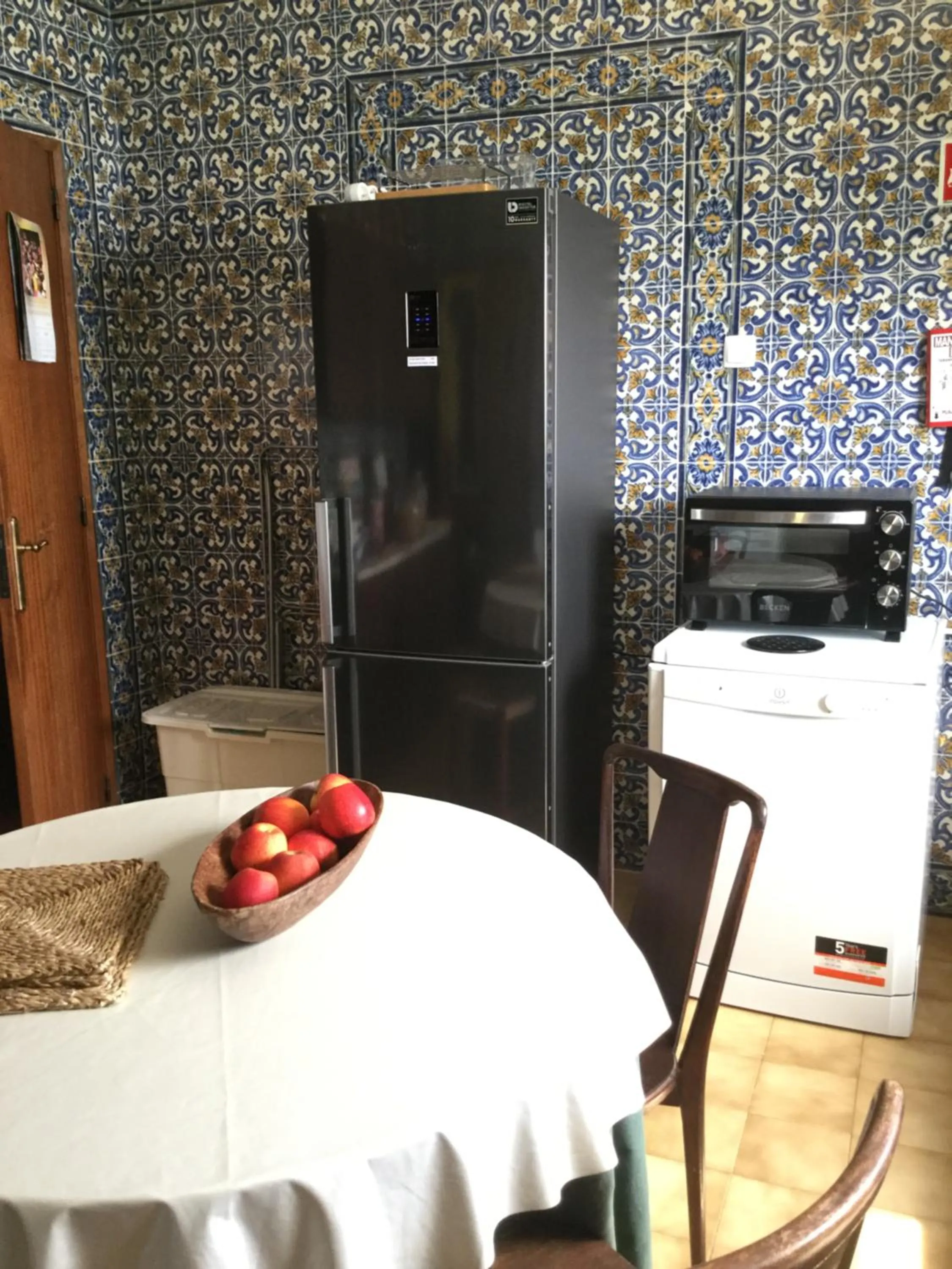 Kitchen or kitchenette in AmendoeirasHouse-SustainableLiving