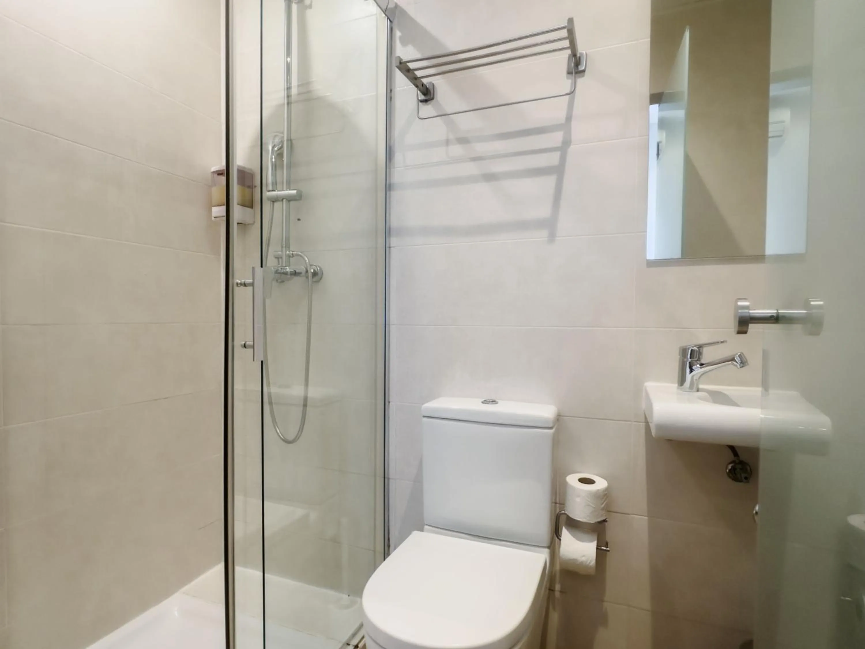 Bathroom in Som Nit Born