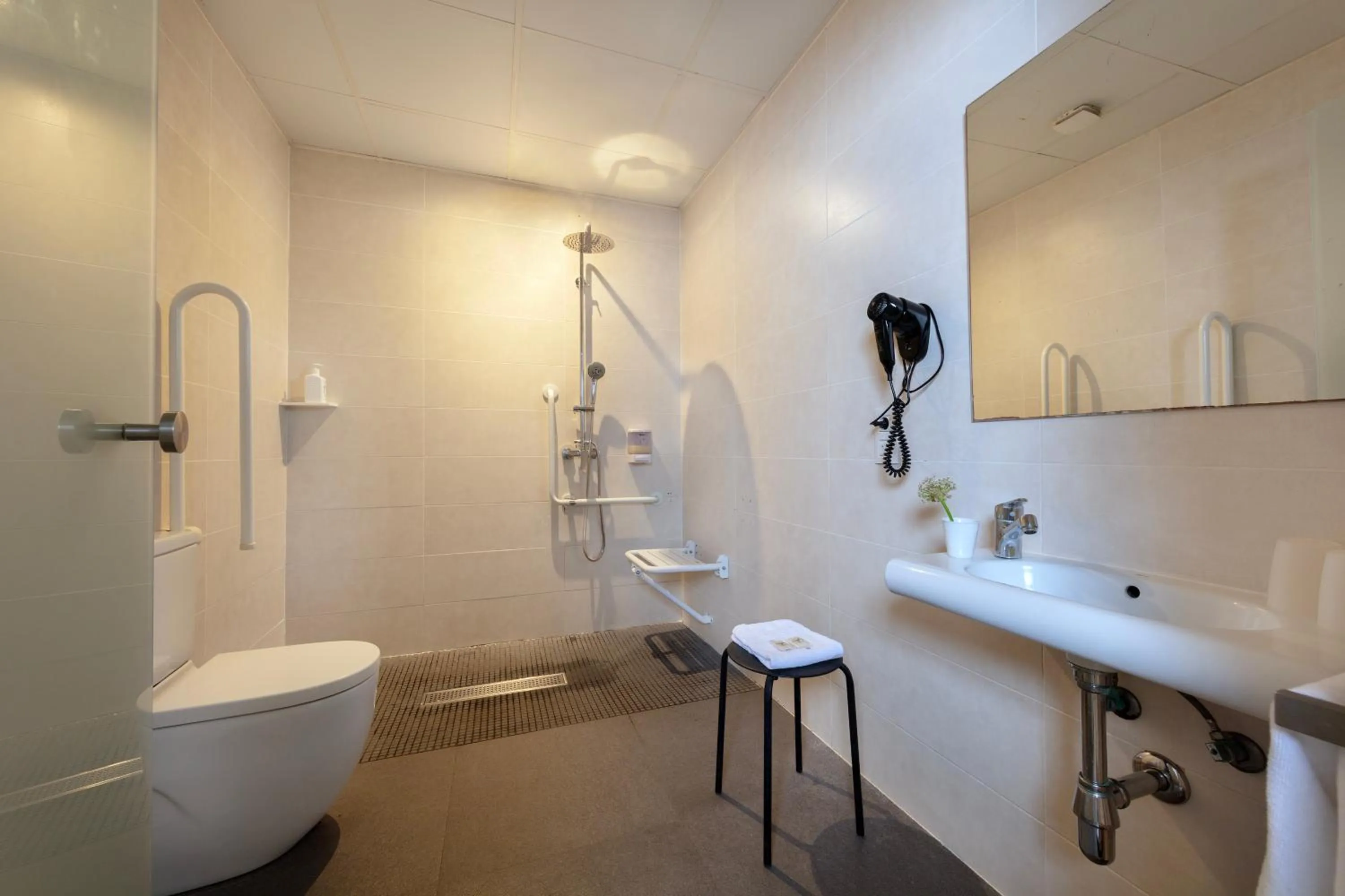 Bathroom in Som Nit Born