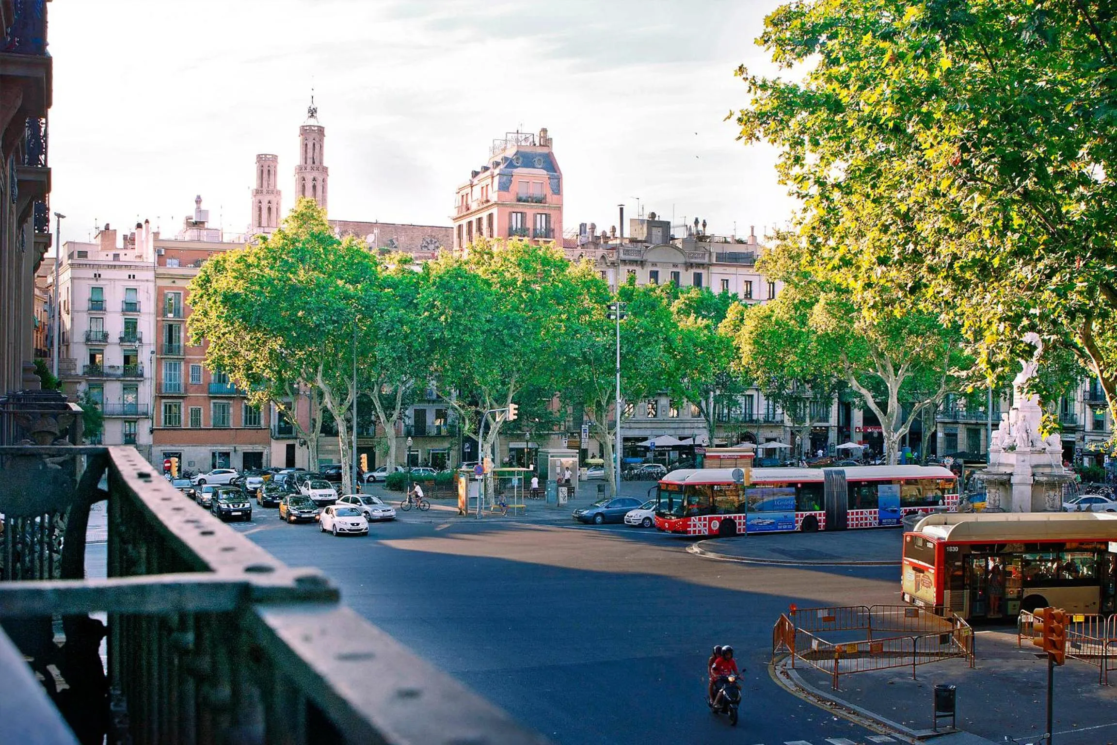 Area and facilities in Som Nit Born