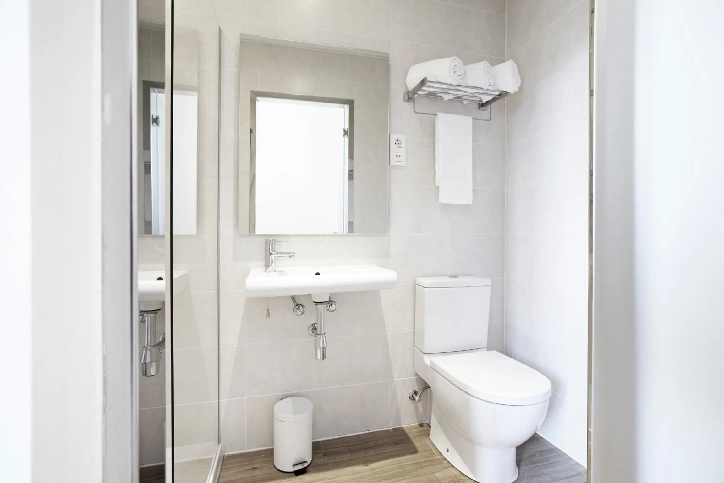 Toilet in Som Nit Born