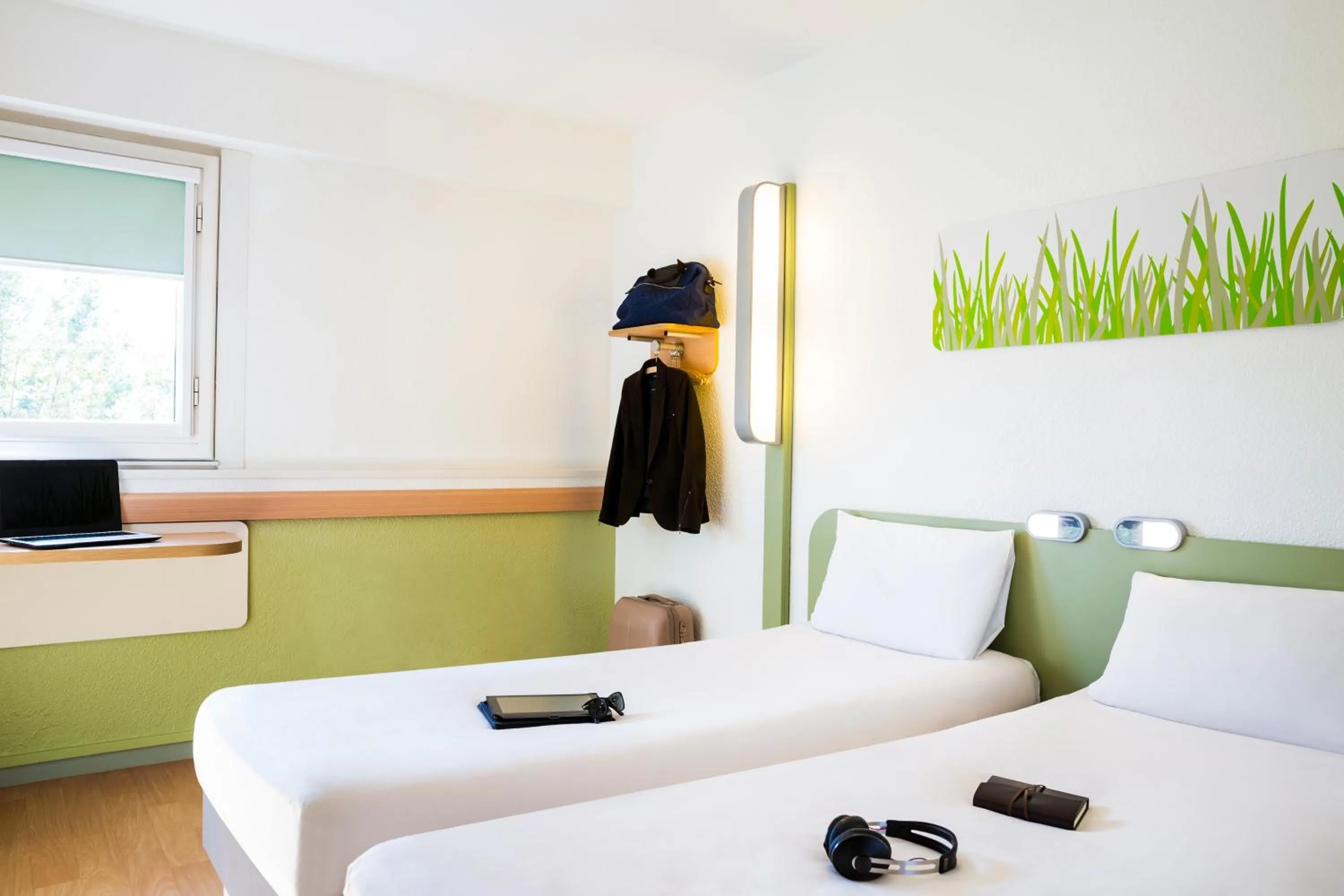 Bedroom, Bed in ibis budget Toulouse Centre Gare