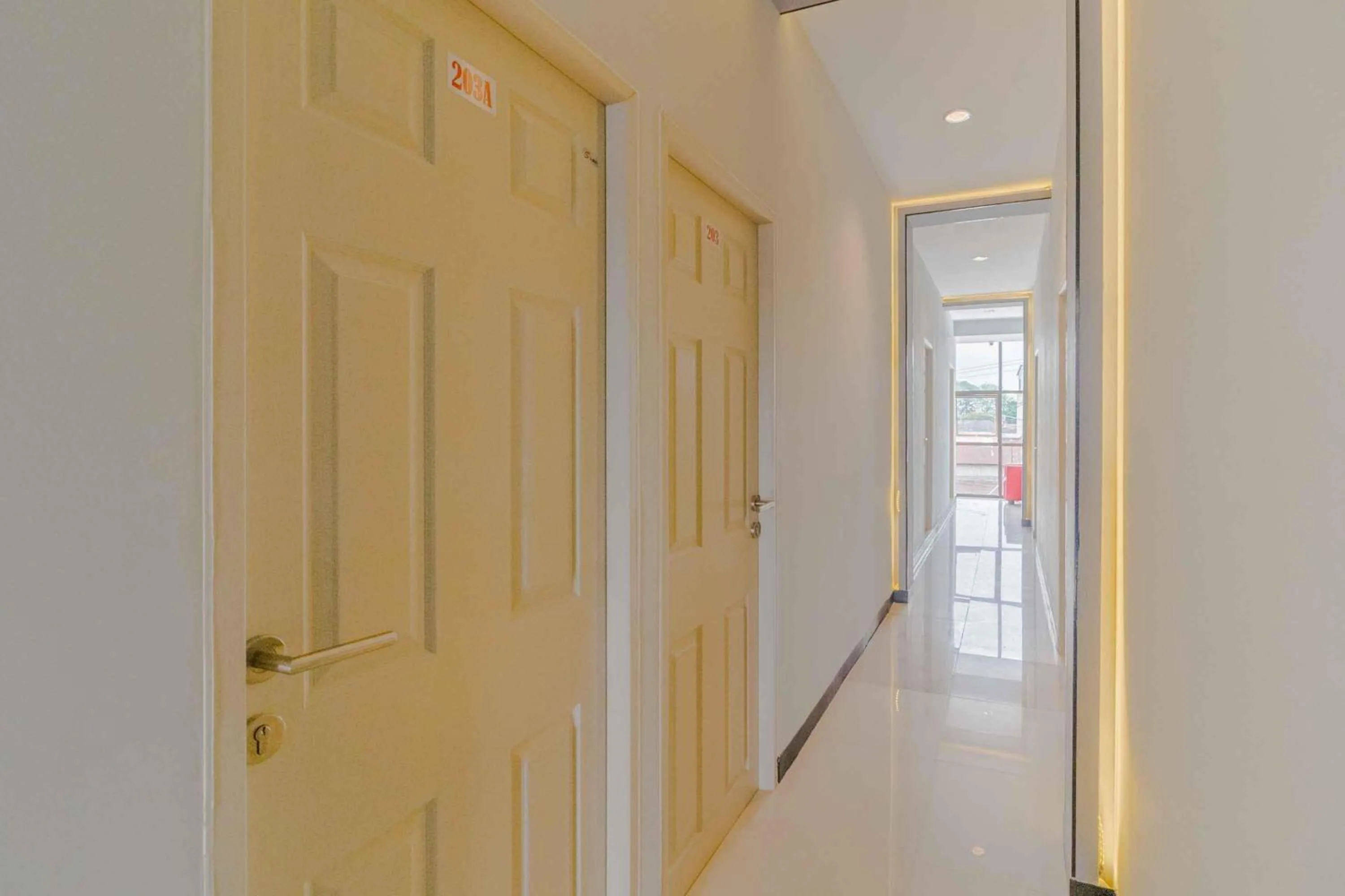 Property building in RedDoorz Plus near Millenium ICT Centre Medan 2