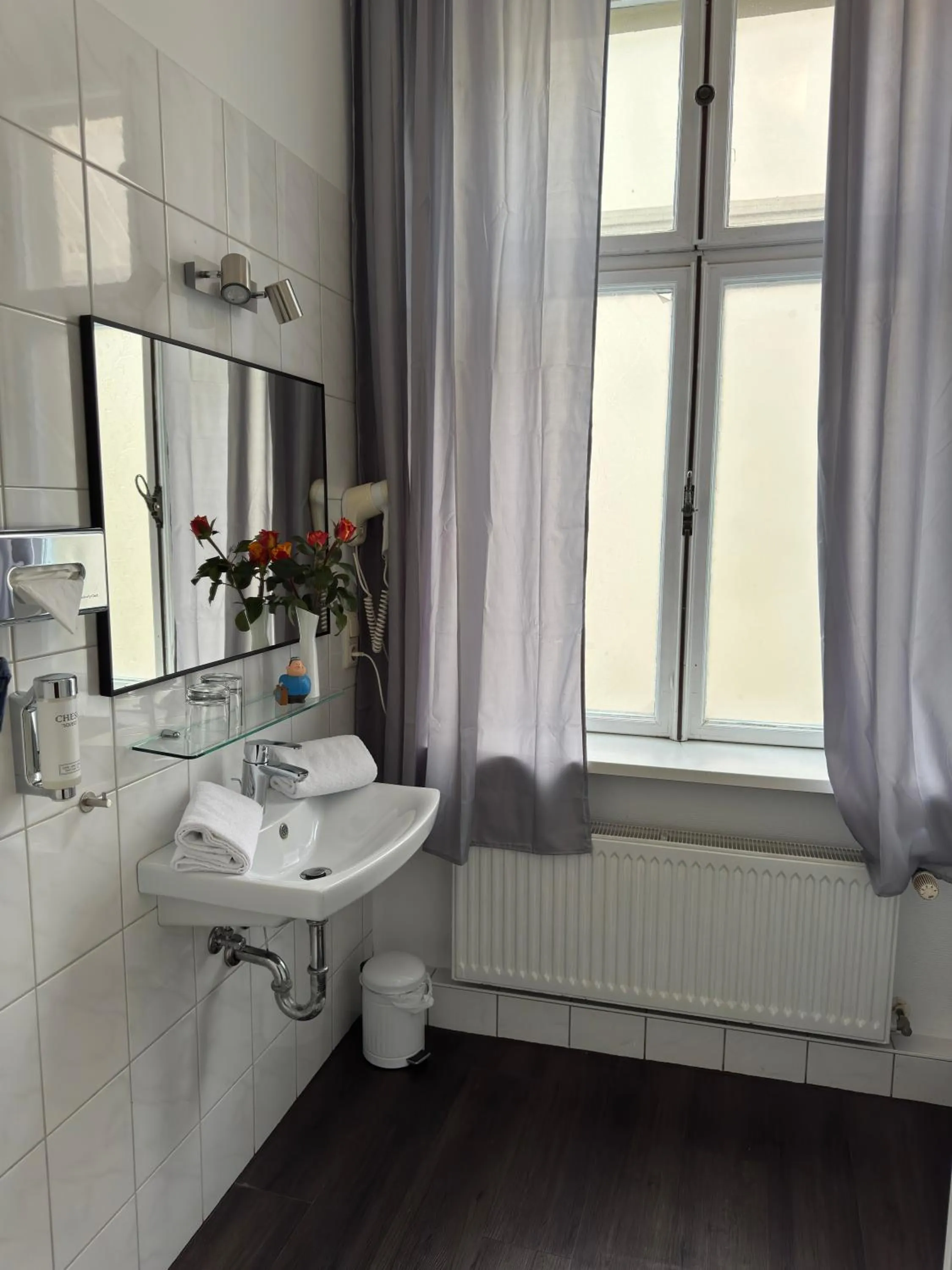 Bathroom in Hotel am Luisenplatz
