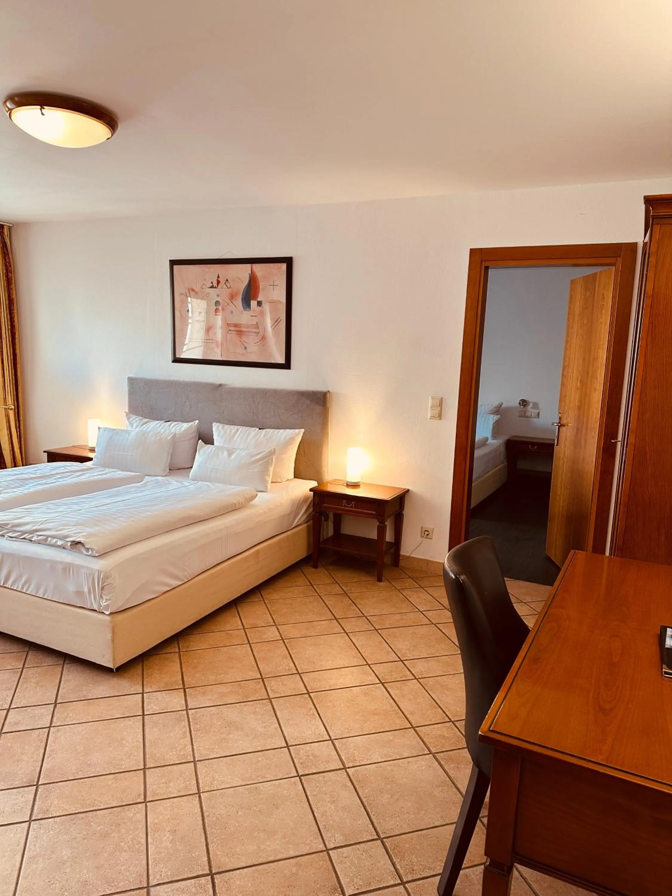 Photo of the whole room, Bed in Hotel am Luisenplatz