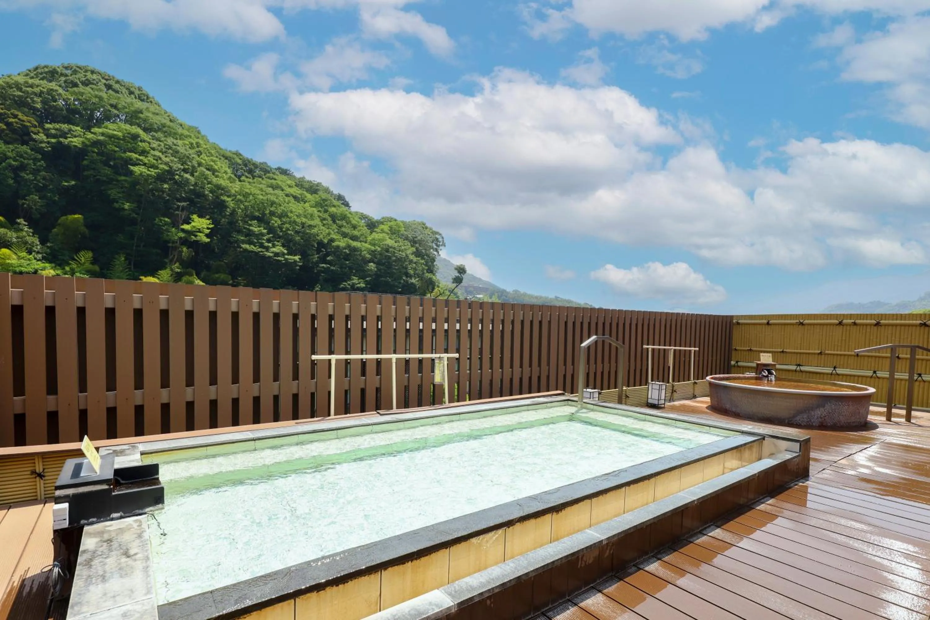 Hot Spring Bath in Yugawara Chiyodasou