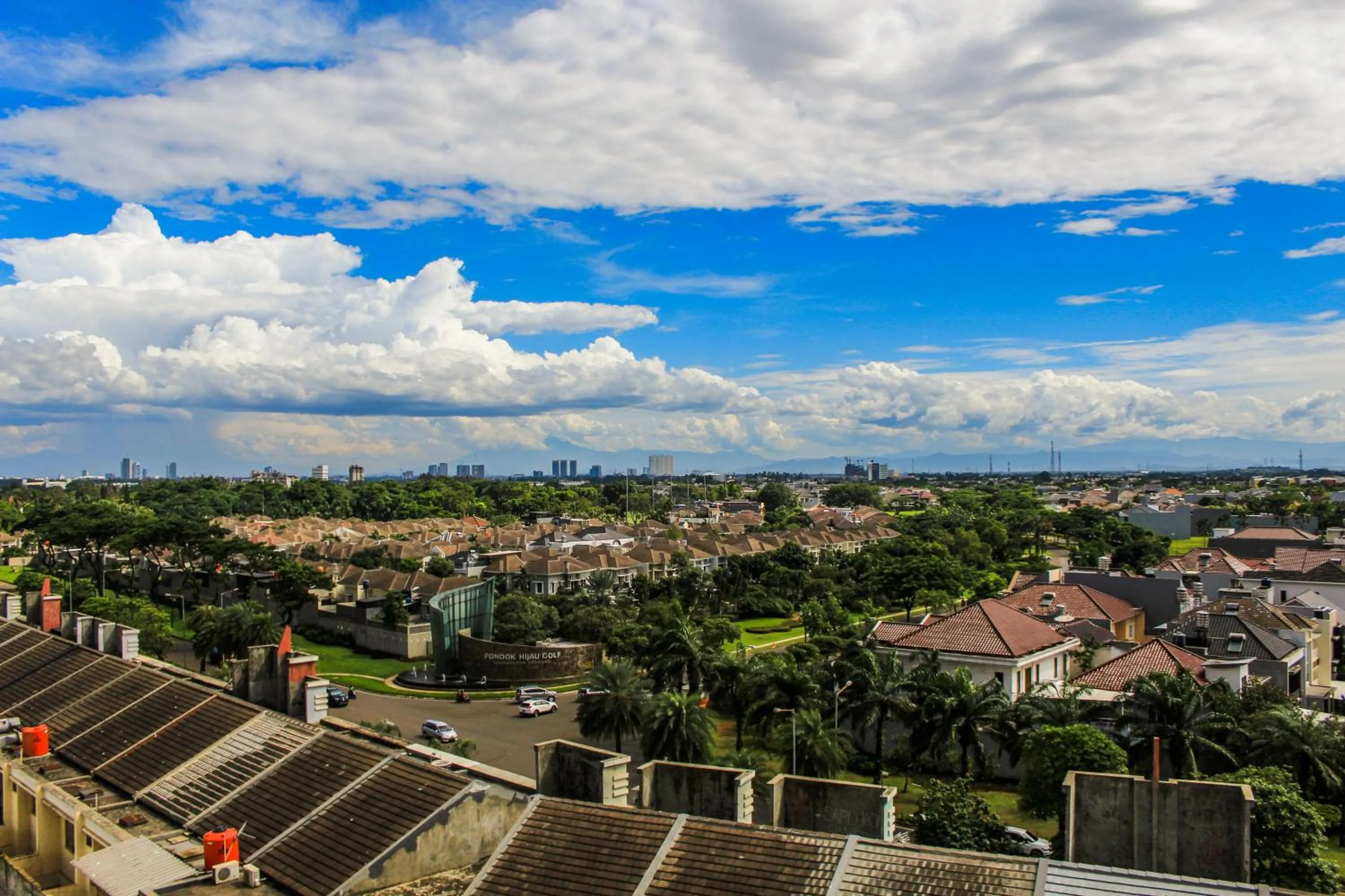 Relaxing 2BR Apartment at M-Town Residence By Travelio