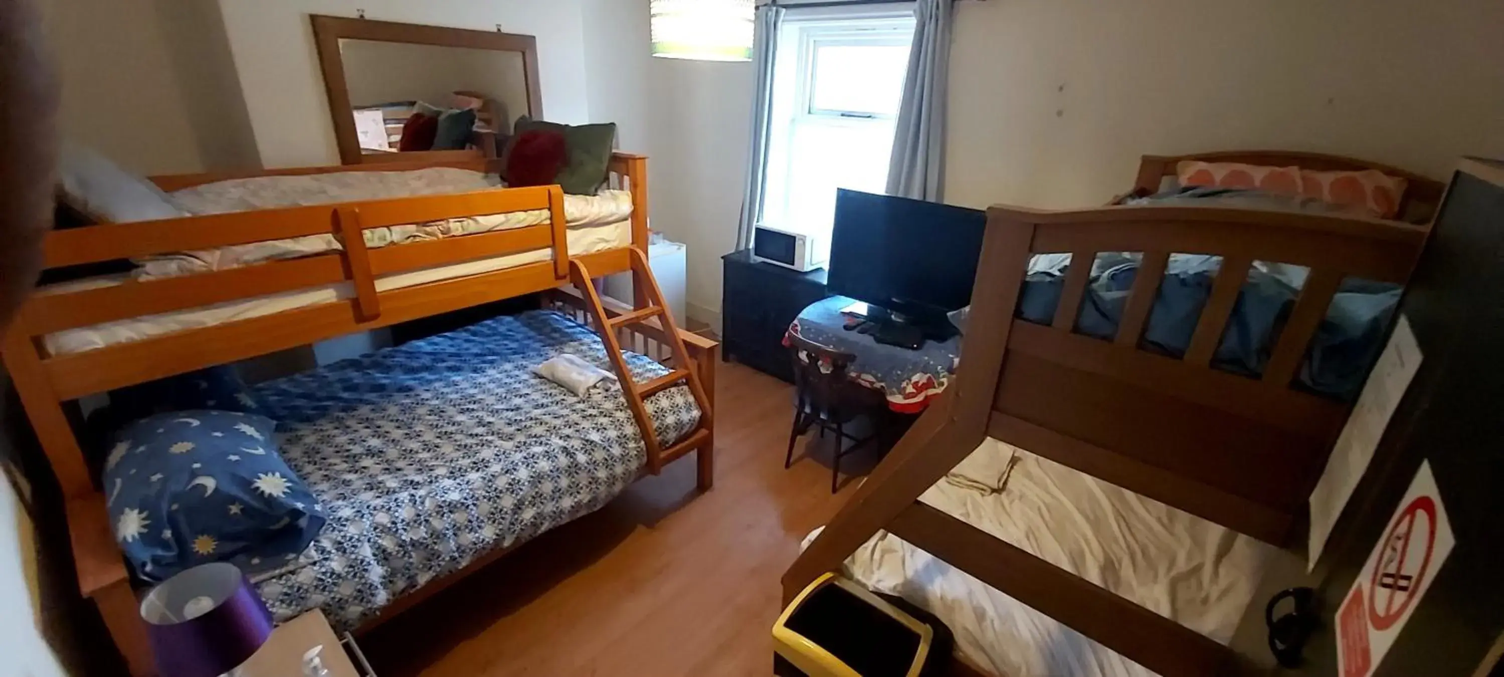 Single Bed in Male Dormitory Room in Phoenix Nights Guest House Single Bed in Male Dormitory Room in Phoenix Nights Guest House