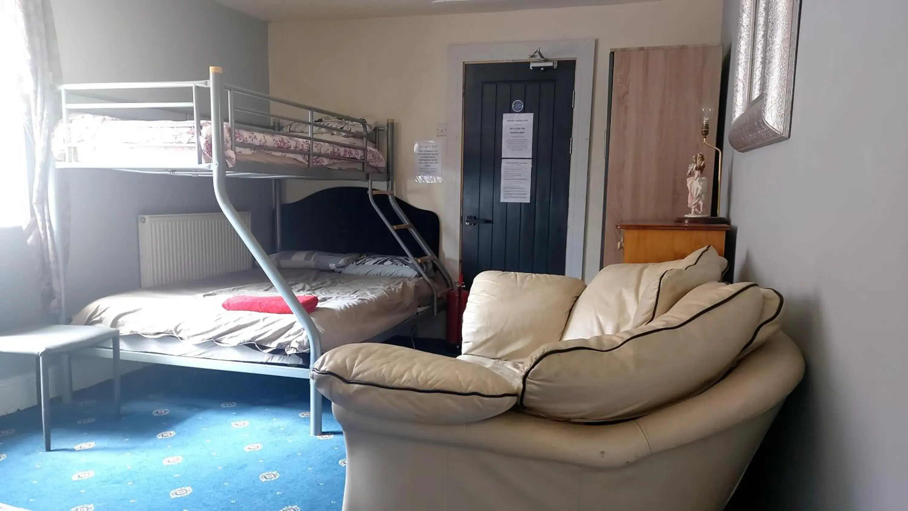 Single Bed in Female Dormitory Room in Phoenix Nights Guest House Single Bed in Female Dormitory Room in Phoenix Nights Guest House