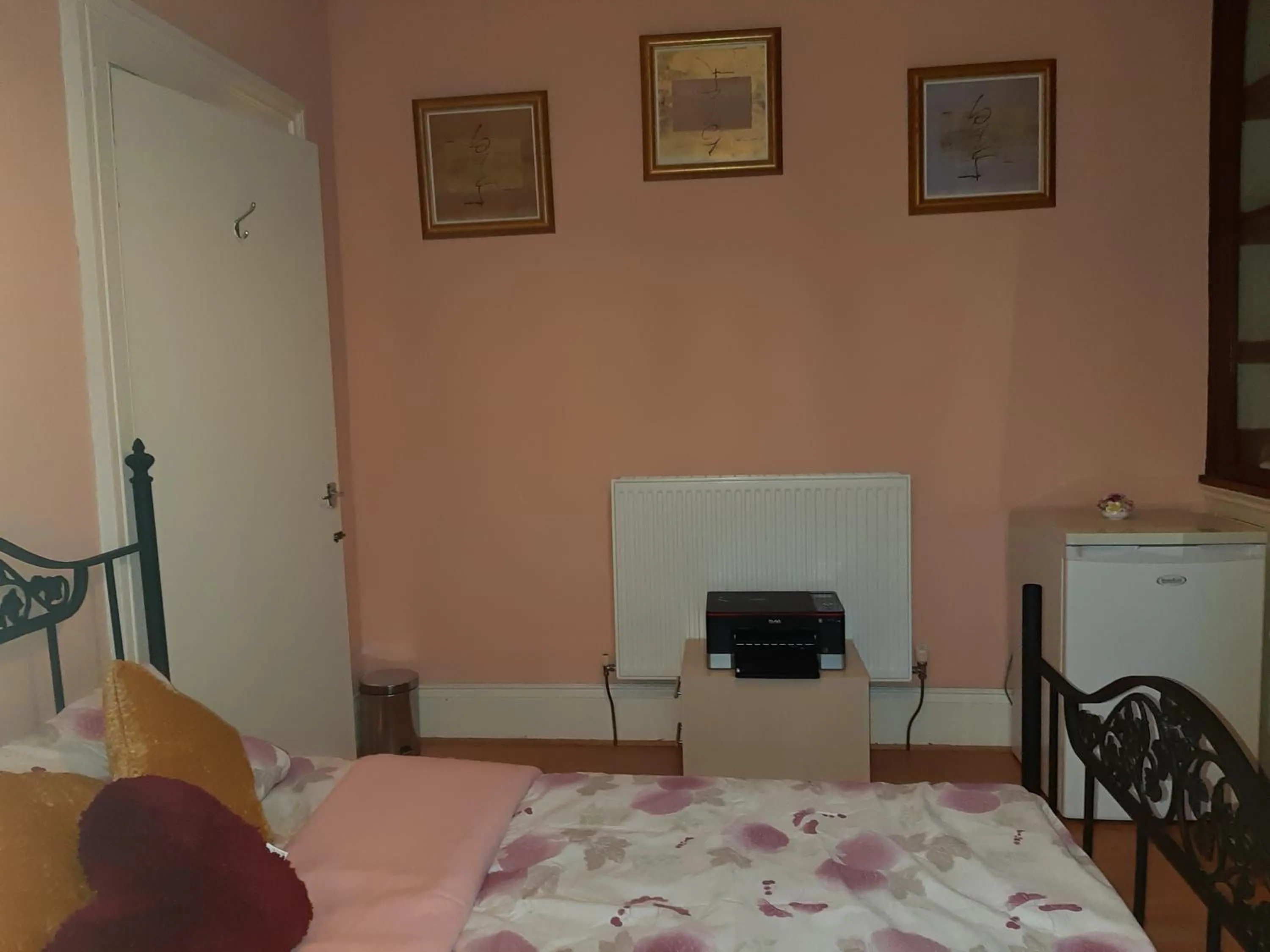 Bed in Phoenix Nights Guest House