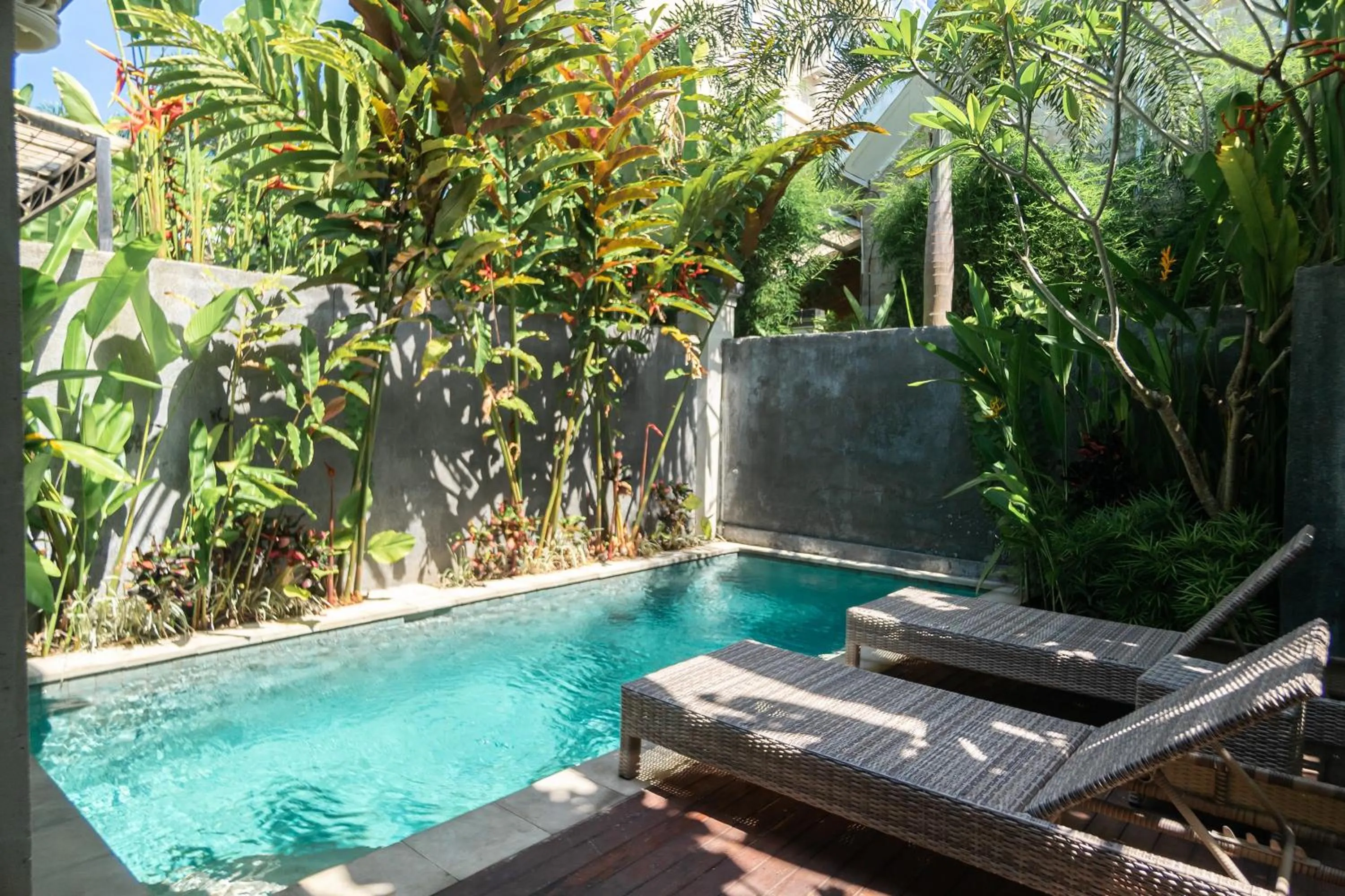 Swimming pool in Belle Asana