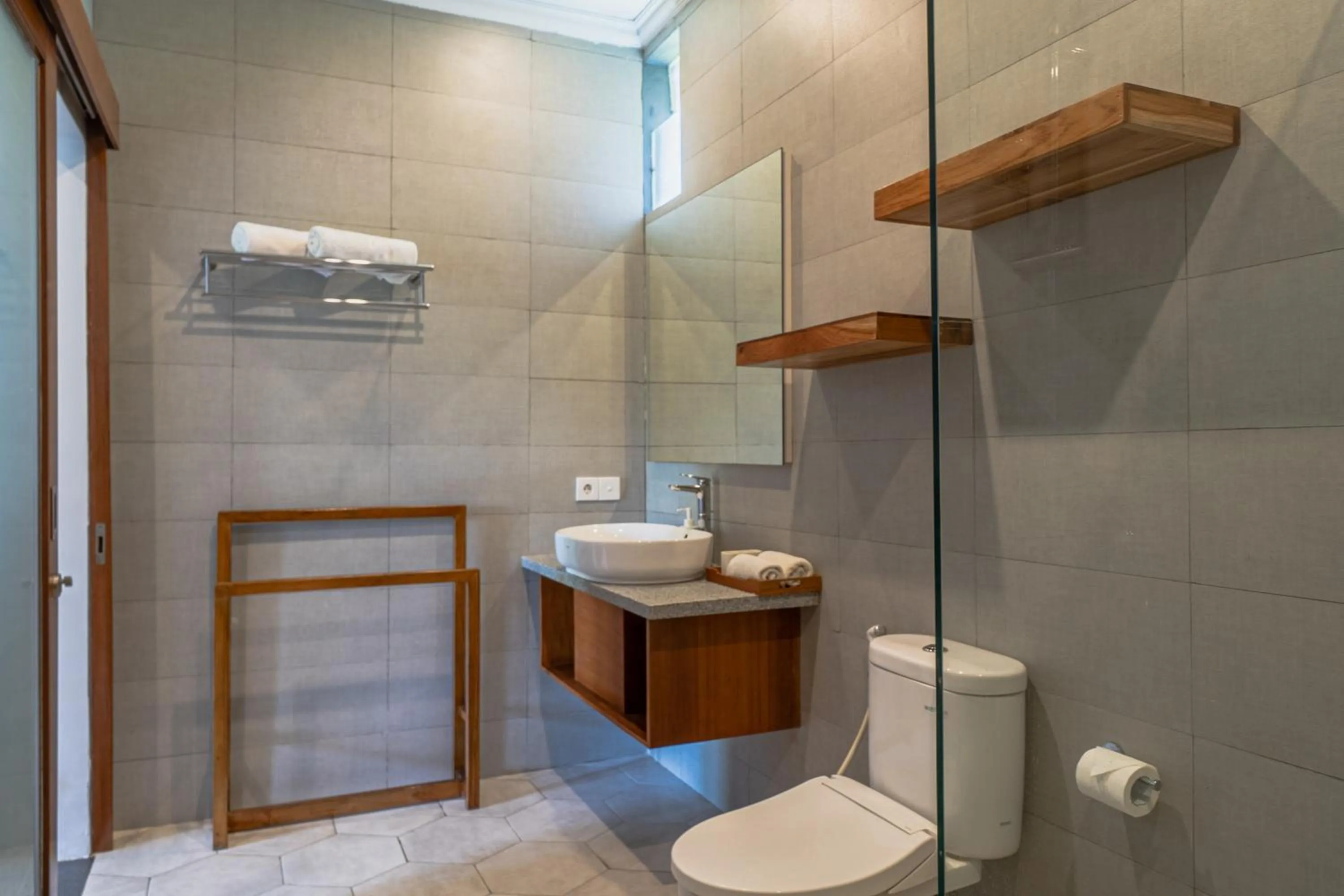 Shower in Belle Asana