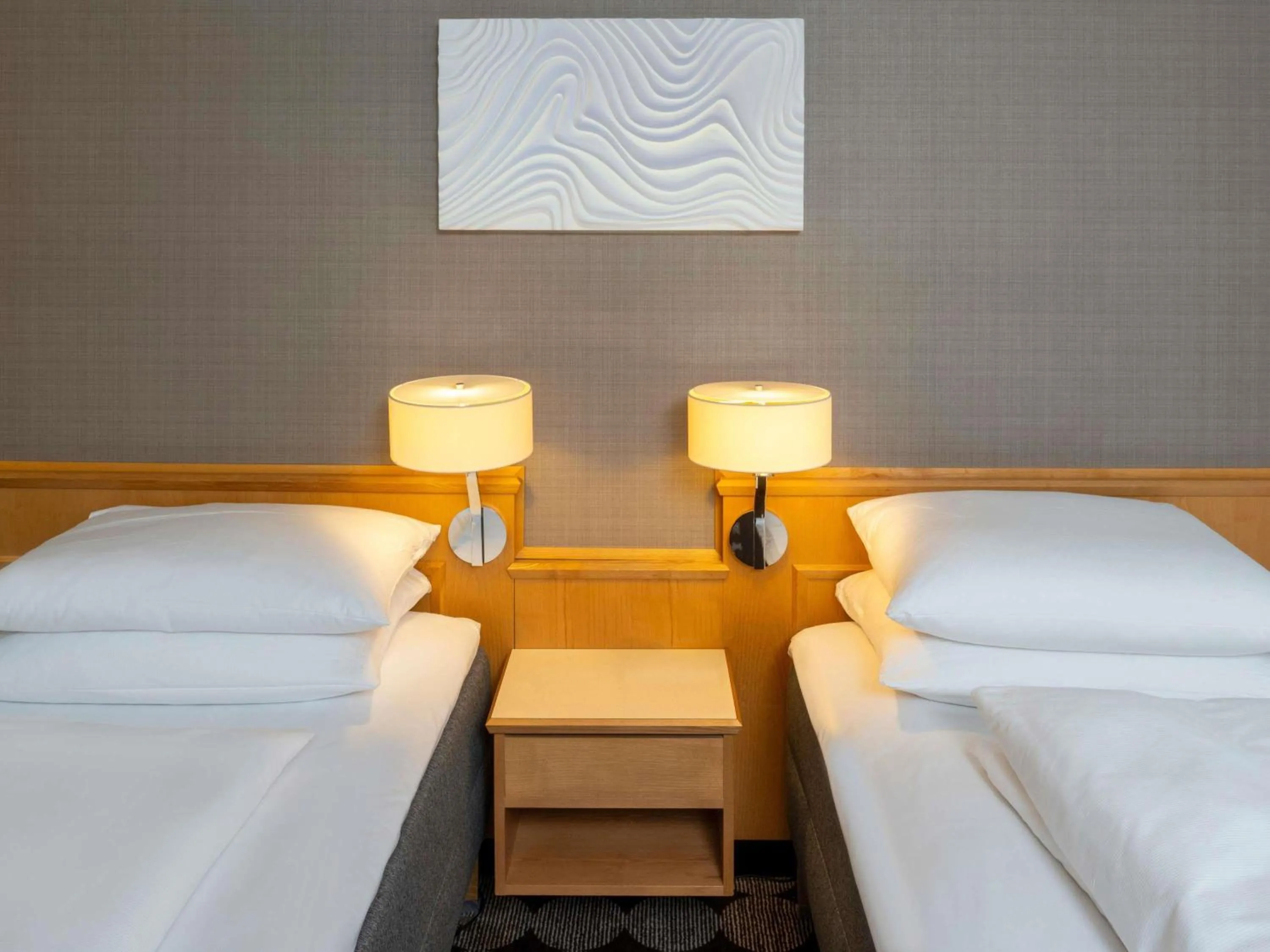 Bedroom, Bed in Mövenpick Hotel Nürnberg Airport