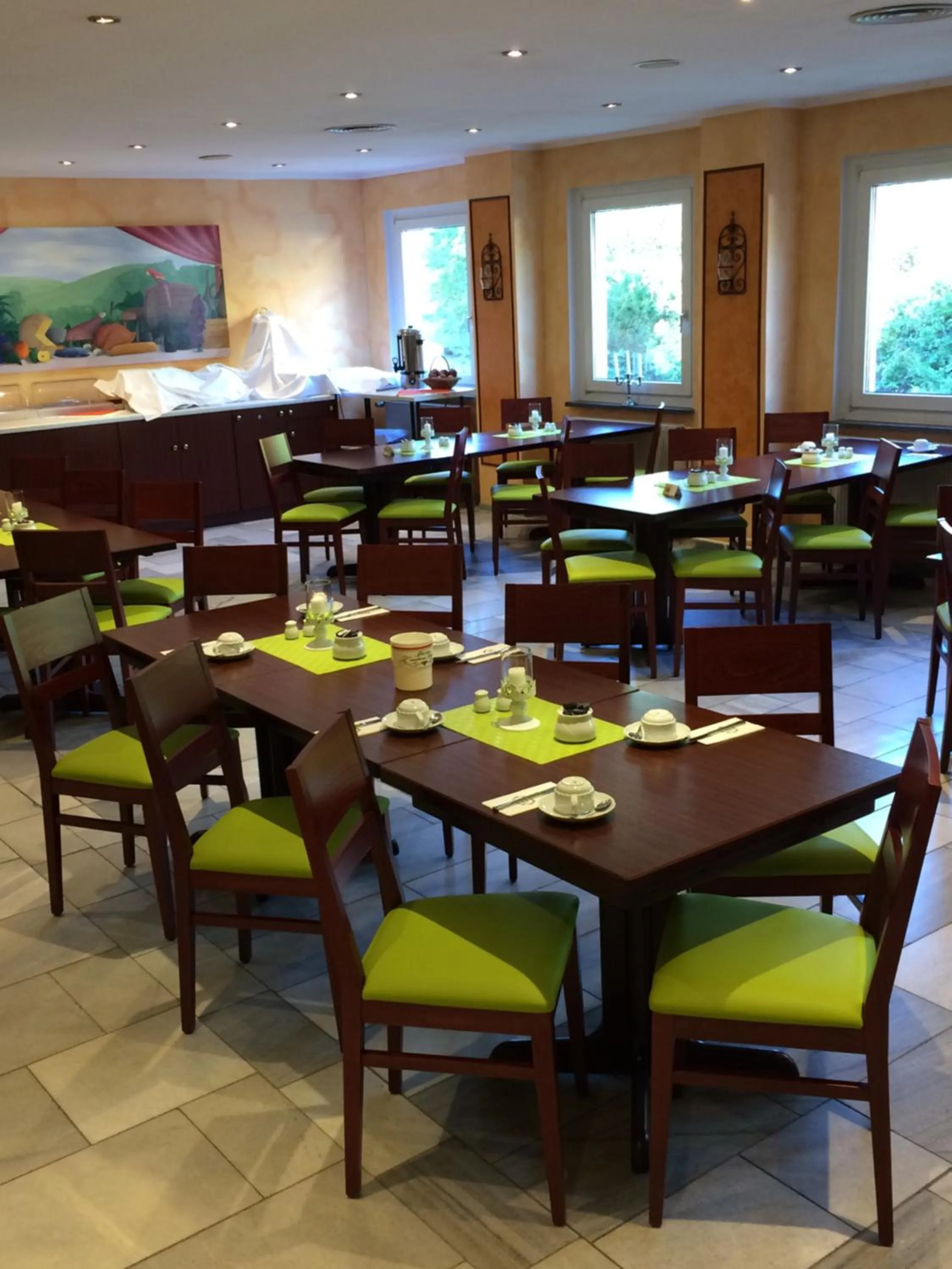 Restaurant/places to eat in Hotel Heidenschanze