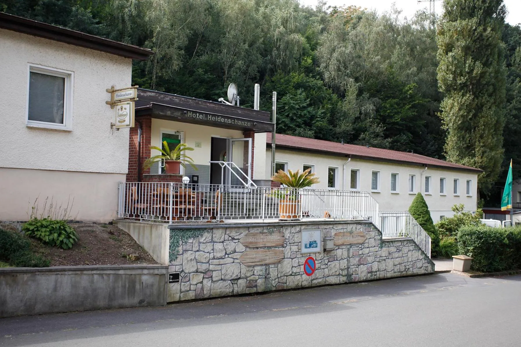 Facade/entrance in Hotel Heidenschanze