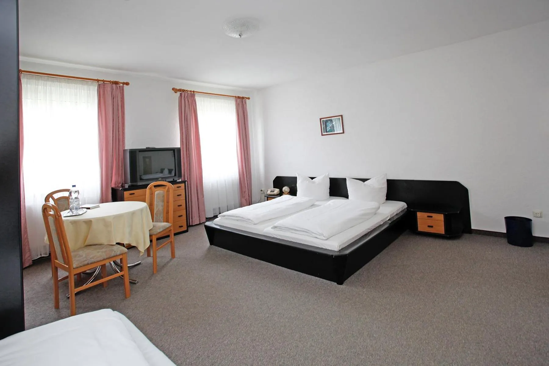 Photo of the whole room, Bed in Hotel Heidenschanze