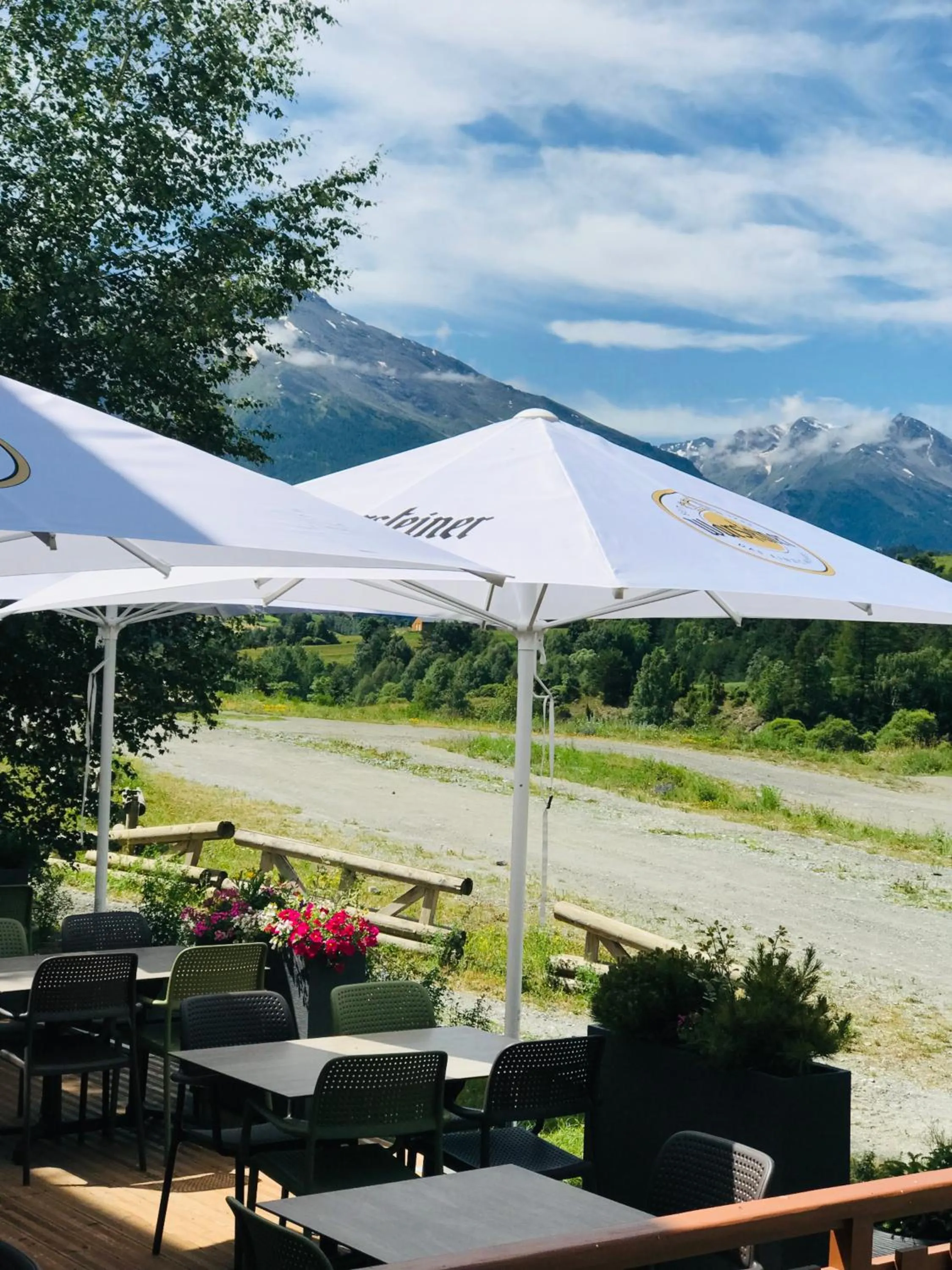 L'Outa Hotel Restaurant