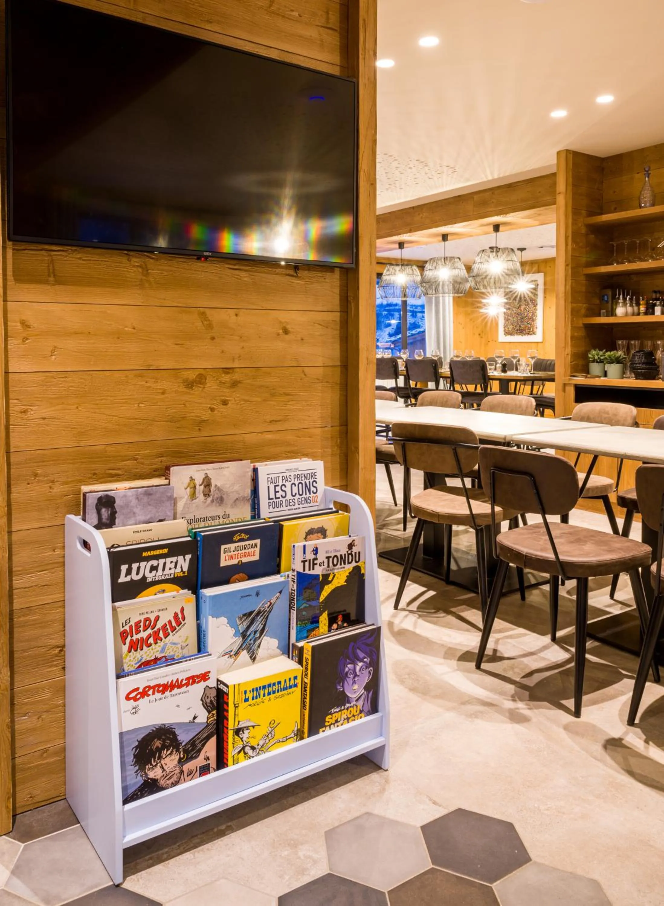 Game Room in L'Outa Hotel Restaurant