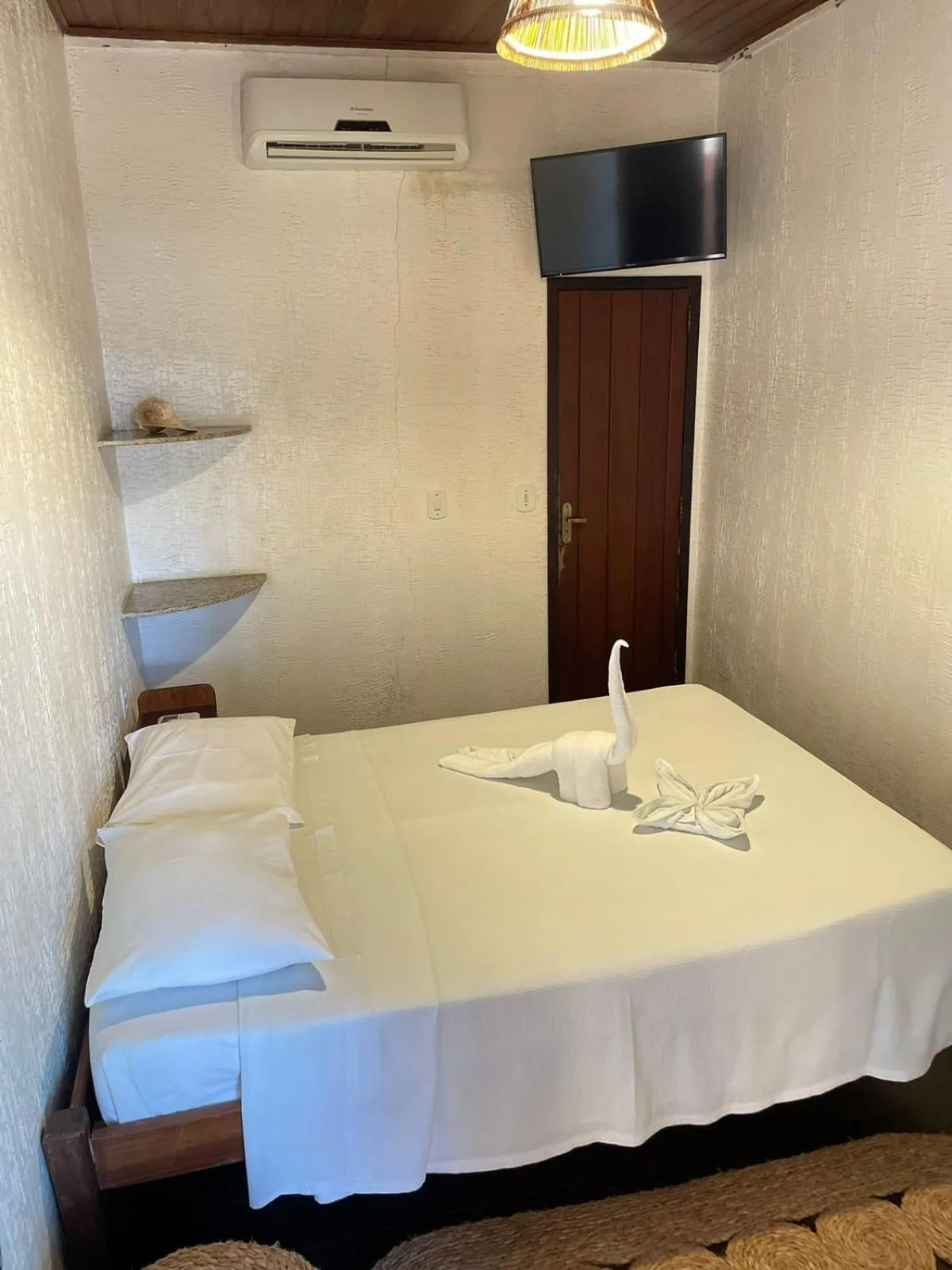 Bed in Hotel Salinopolis e kitepoint