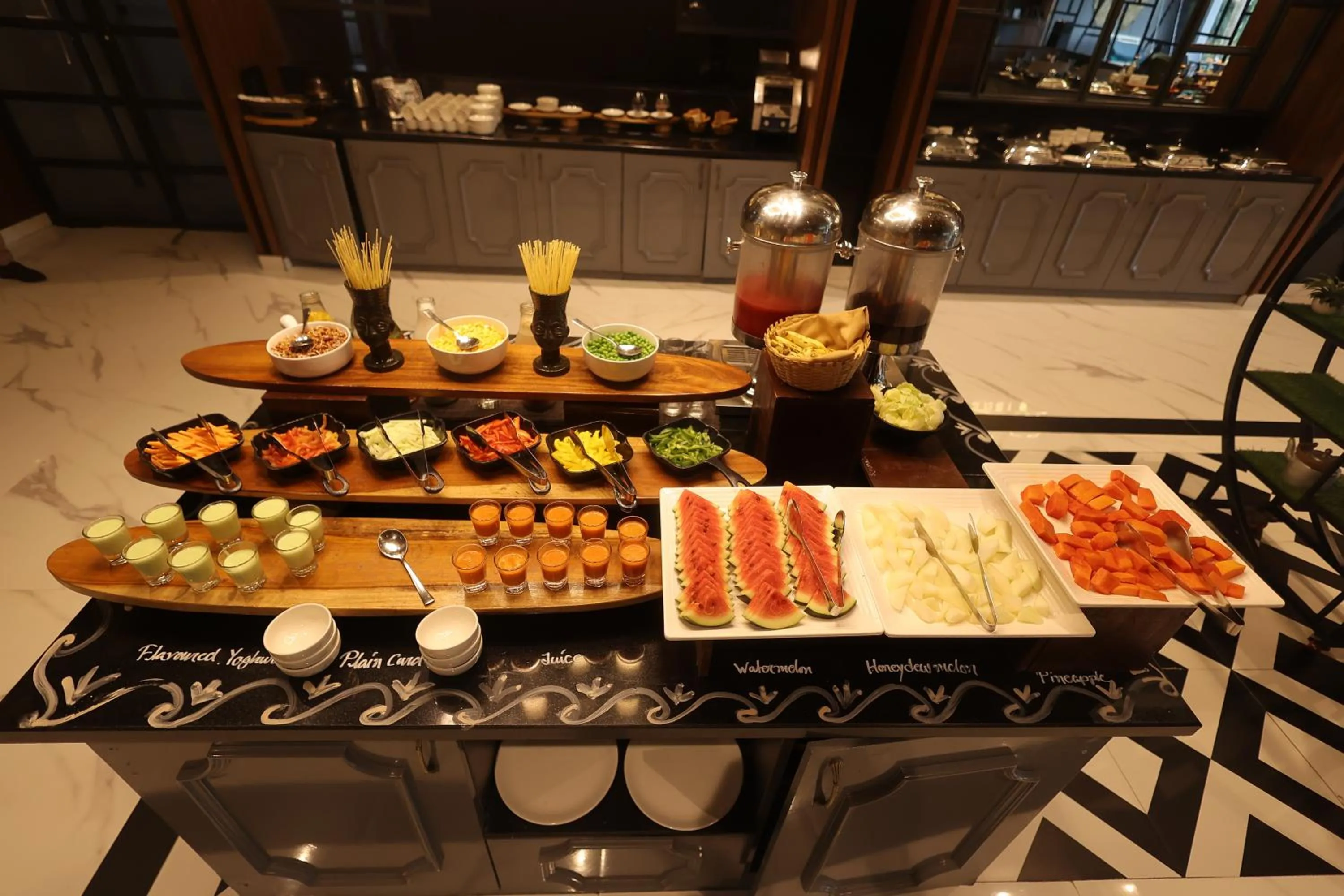 Restaurant/places to eat in Hotel Polo Towers Agartala