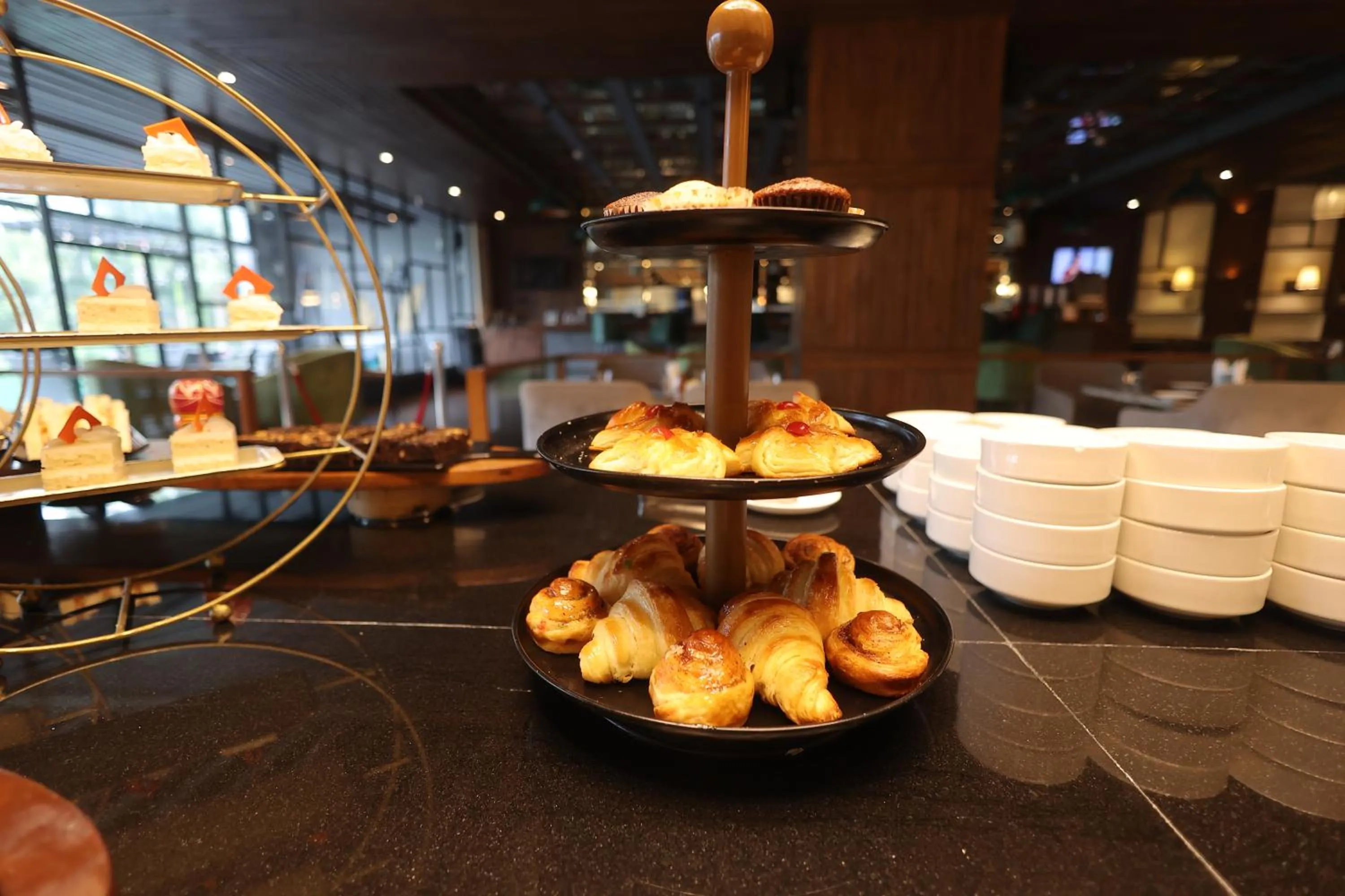 Restaurant/places to eat in Hotel Polo Towers Agartala