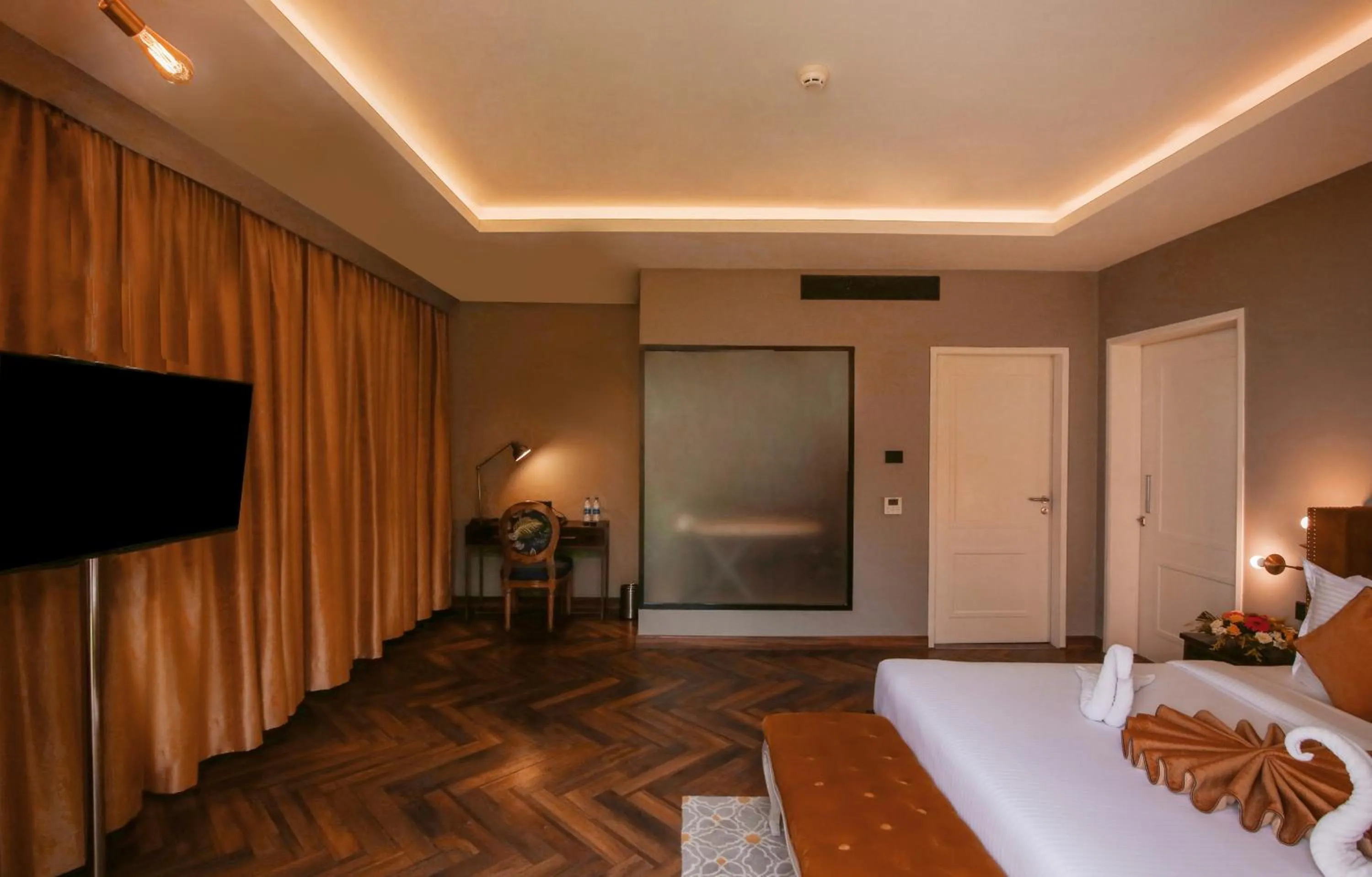 TV and multimedia in Hotel Polo Towers Agartala