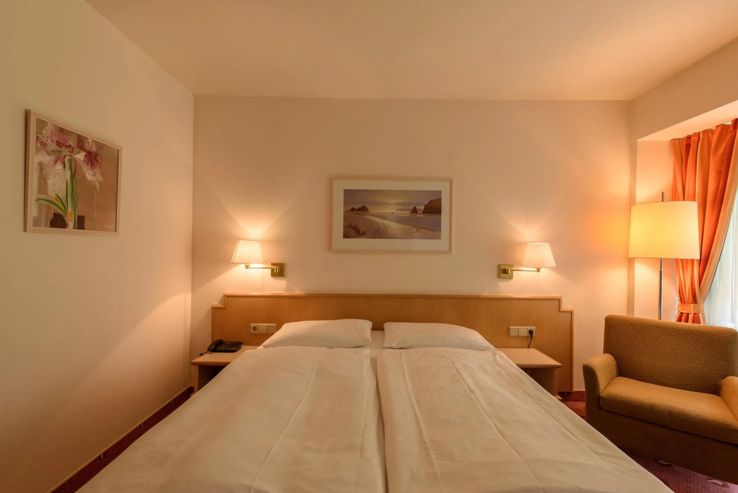 Bedroom, Bed in Parkhotel Frankfurt Airport