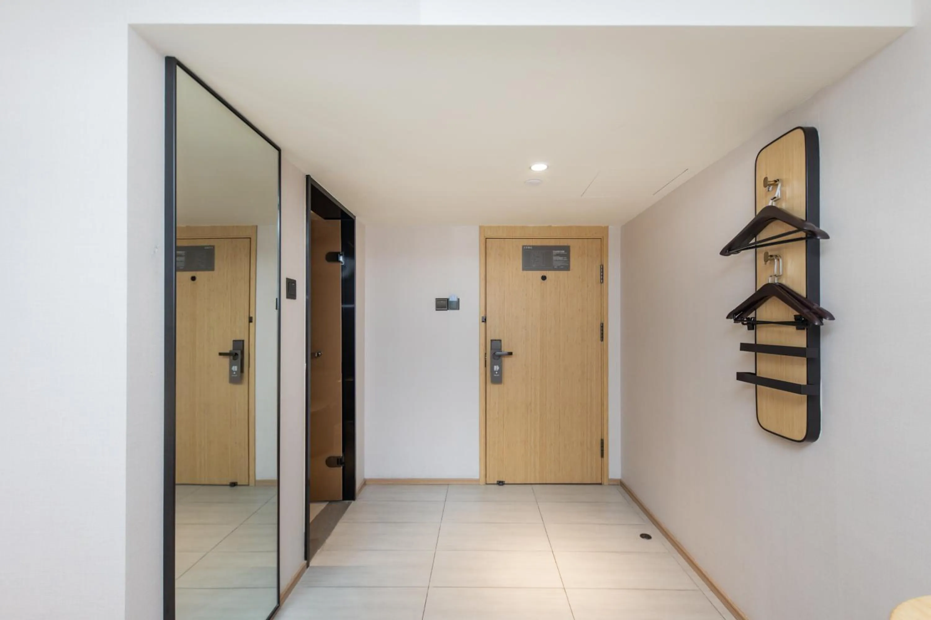 Ji Hotel (Shanghai Bund Ningbo Road)