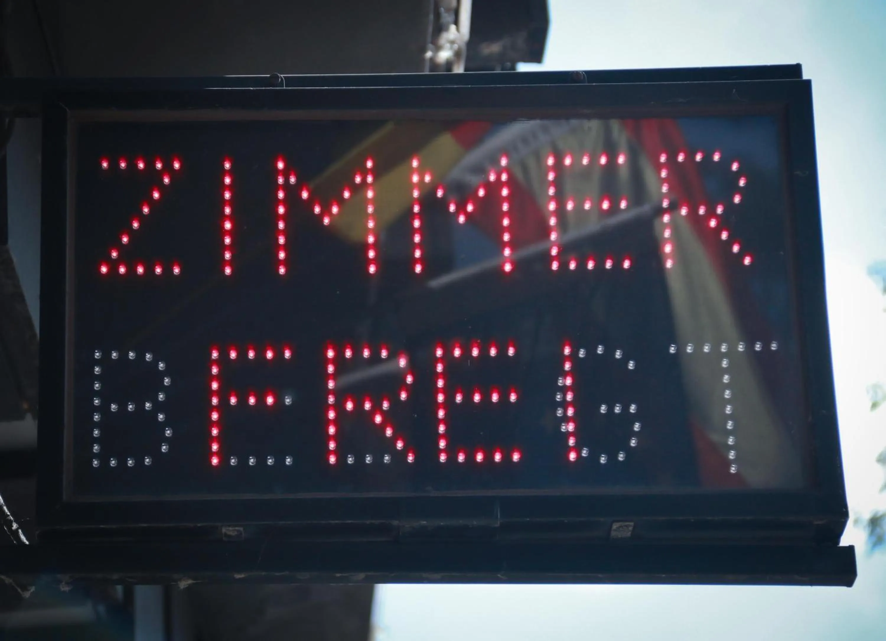 Communal lounge/ TV room in Hotel Berliner Hof