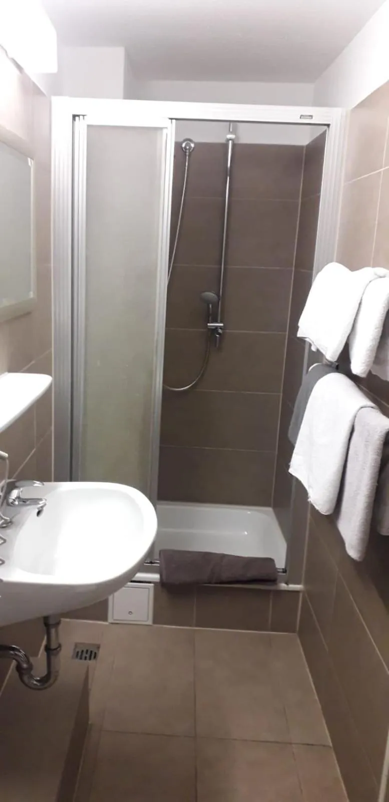 Bathroom in Hotel Berliner Hof