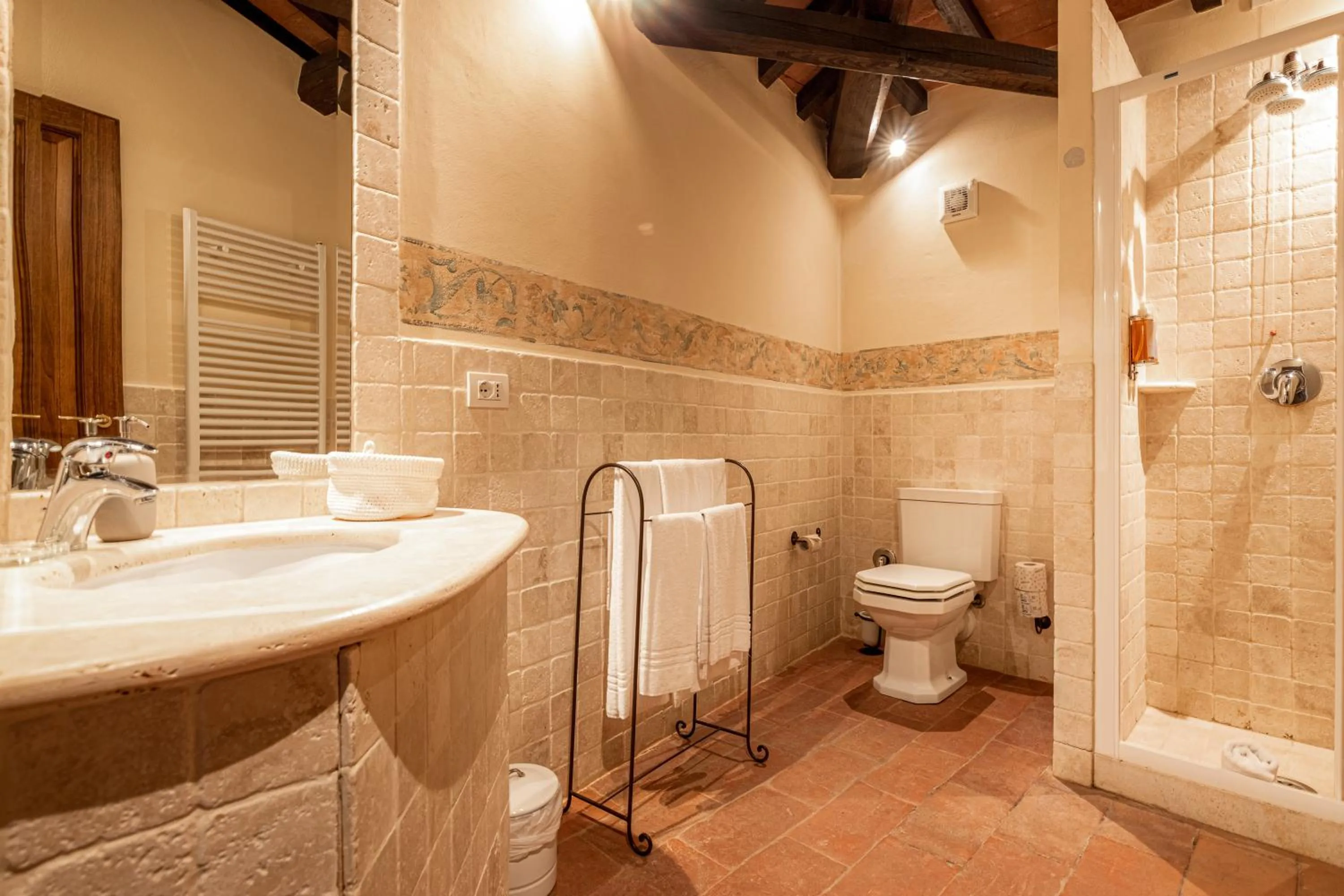 Shower in Palazzo Brandano Hotel