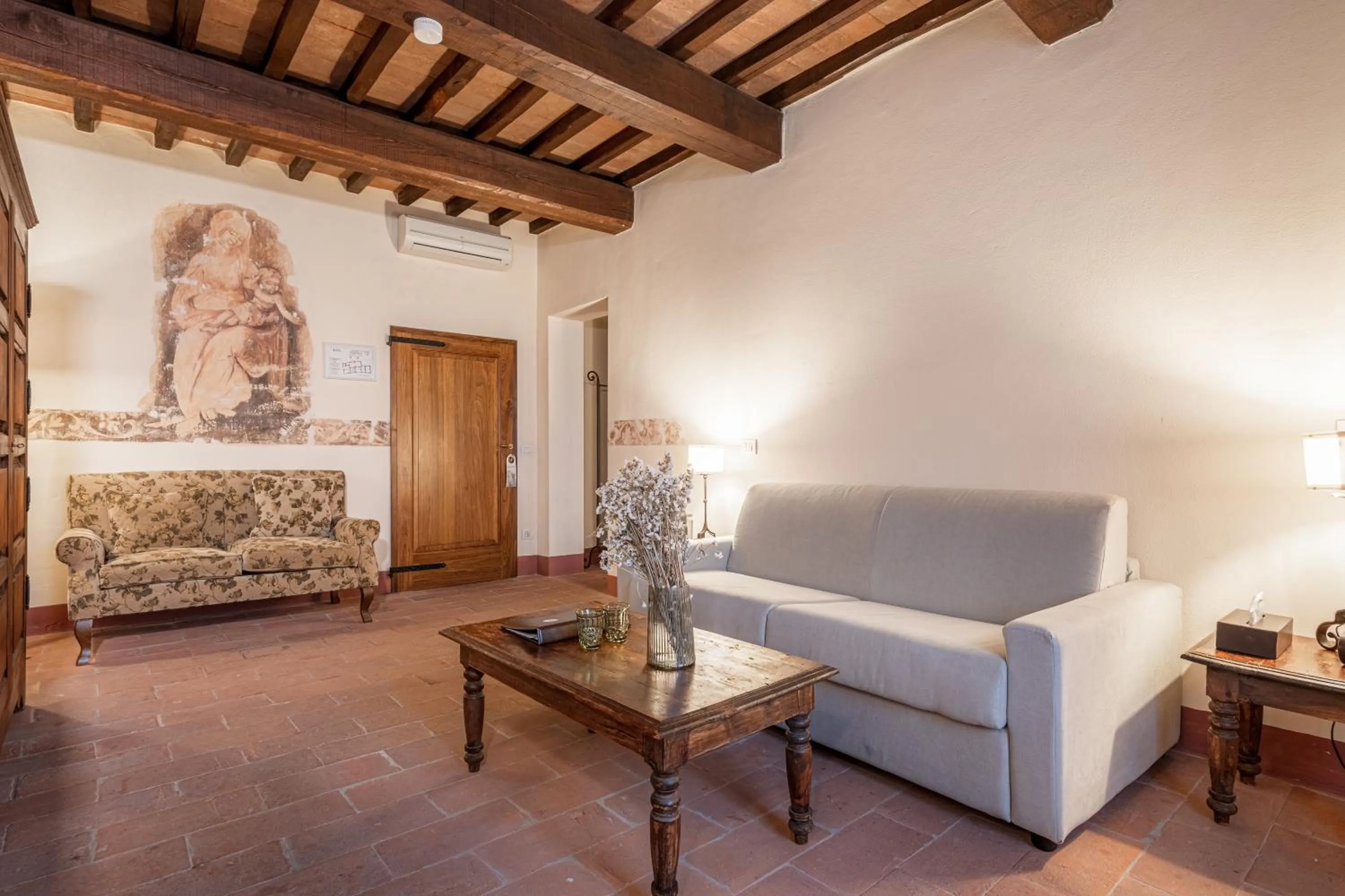 Living room in Palazzo Brandano Hotel
