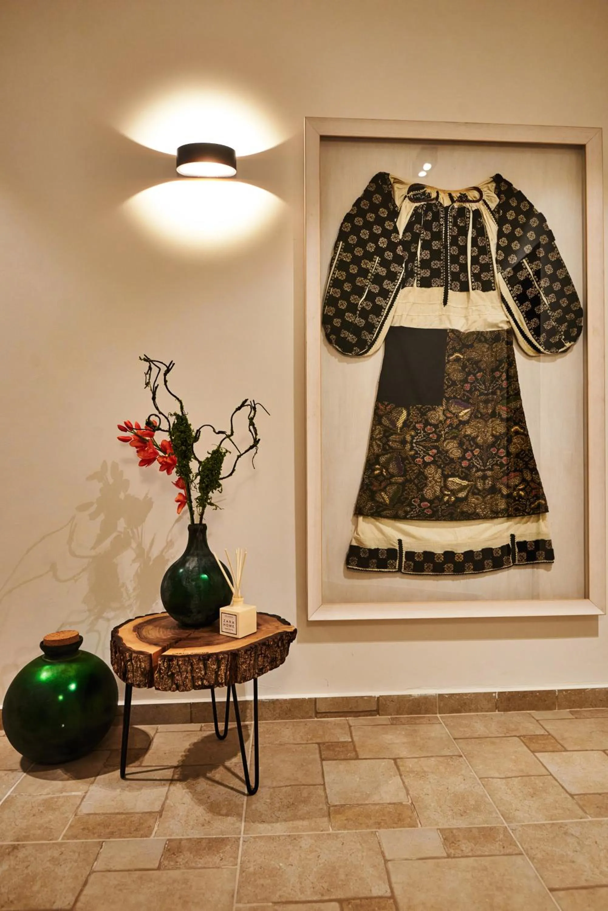 Facade/entrance in Metropole Apartments Royal Residence