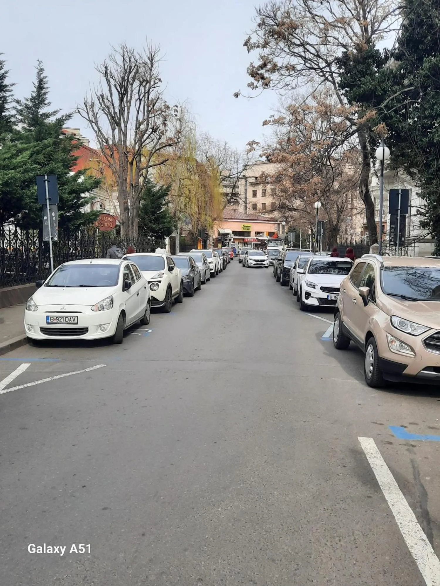 Parking in Metropole Apartments Royal Residence