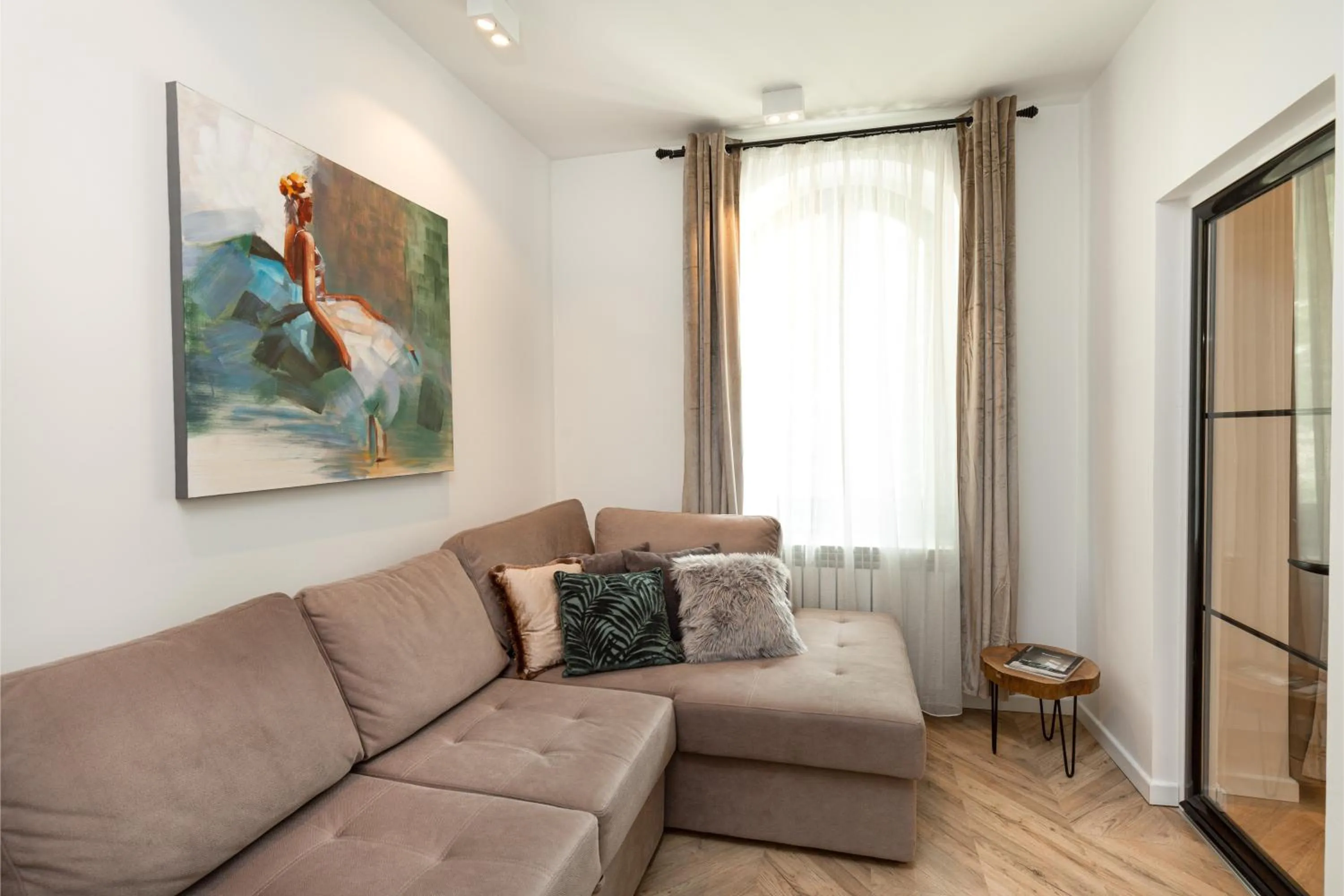 Bed in Metropole Apartments Royal Residence