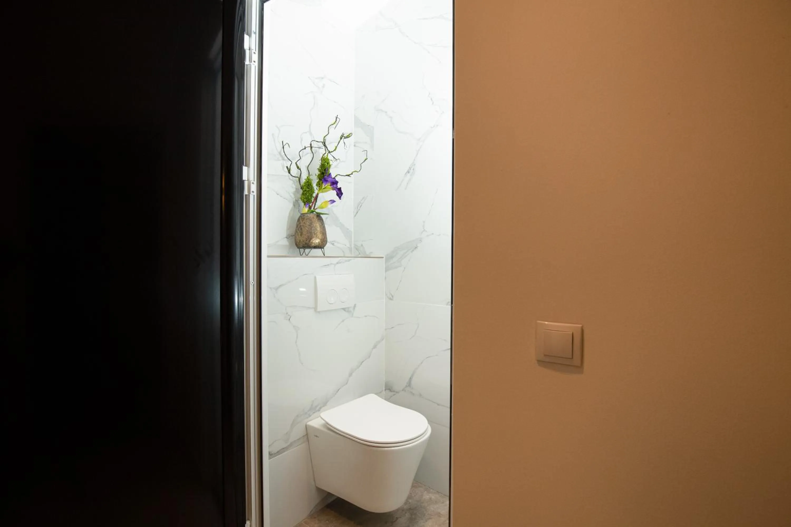 Bathroom in Metropole Apartments Royal Residence