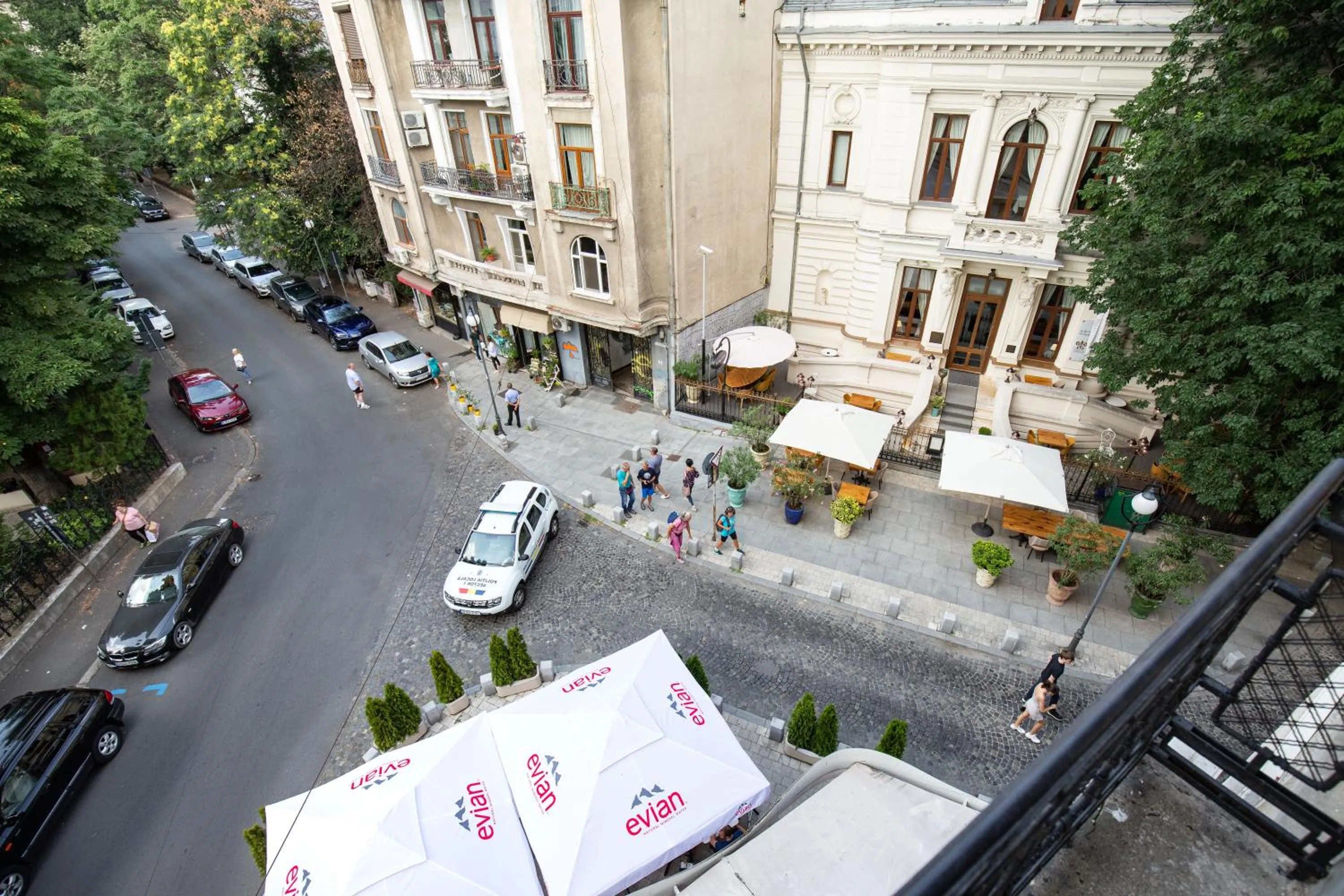 Entertainment in Metropole Apartments Royal Residence